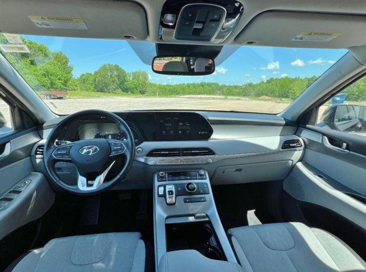 2020 GRAY /Gray HYUNDAI PALISADE SEL (KM8R24HE3LU) with an 3.8L engine, Automatic transmission, located at 2990 Old Orchard Rd., Jackson, MO, 63755, 37.354214, -89.612106 - Photo#24