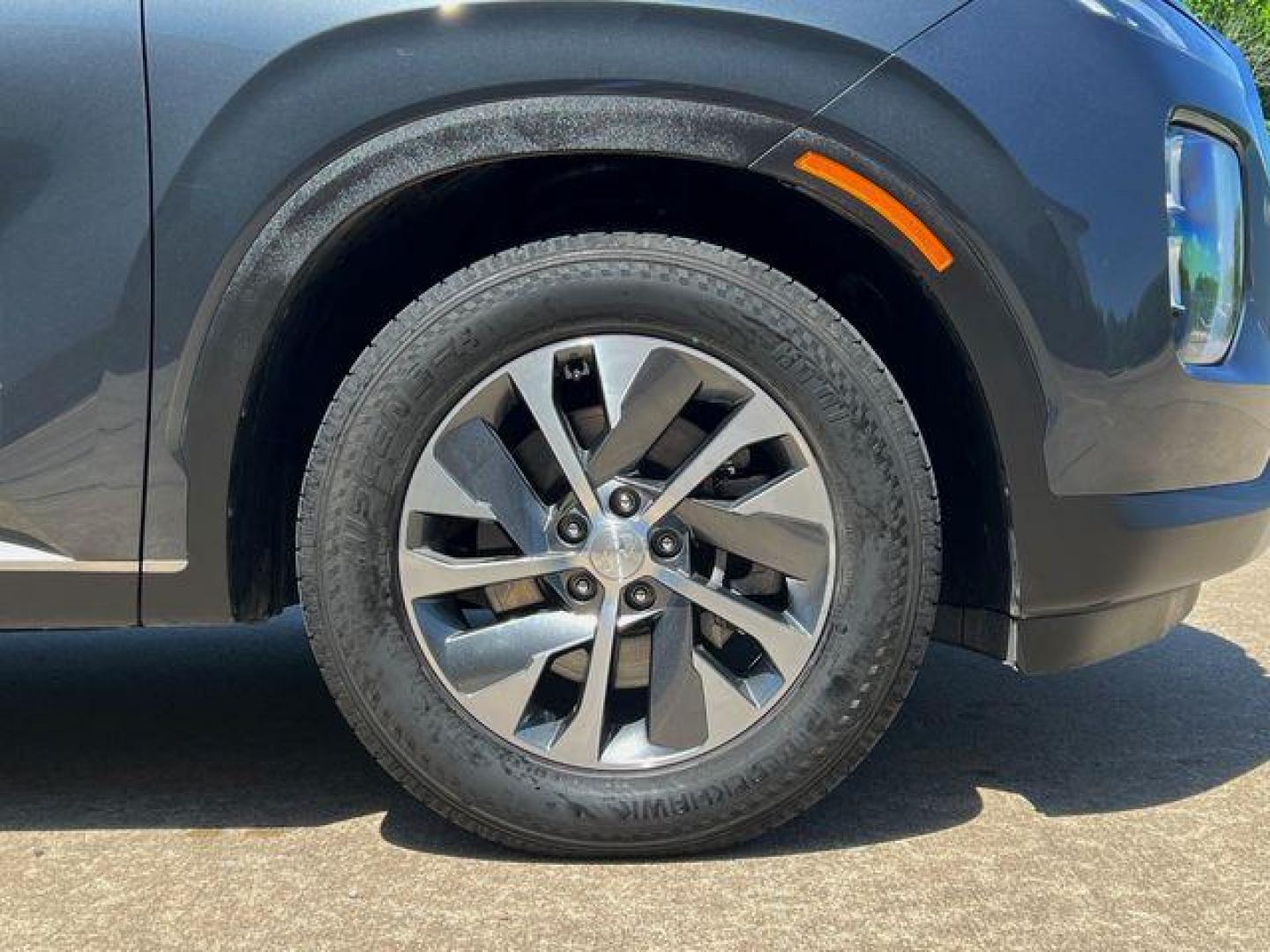 2020 GRAY /Gray HYUNDAI PALISADE SEL (KM8R24HE3LU) with an 3.8L engine, Automatic transmission, located at 2990 Old Orchard Rd., Jackson, MO, 63755, 37.354214, -89.612106 - Photo#45