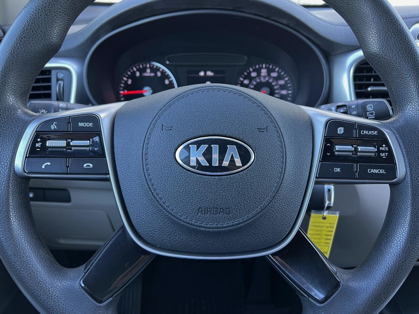 2019 NAVY /Tan Cloth KIA SORENTO LX (5XYPG4A34KG) with an 2.4L 4 Cyl. engine, Automatic transmission, located at 2990 Old Orchard Rd., Jackson, MO, 63755, 37.354214, -89.612106 - 2019 Kia Sorento LX 123xxx miles Front Wheel Drive 2.4L 4 Cyl. Automatic 3rd Row Backup Camera Bluetooth Cruise Power Windows/Locks/Mirrors We have financing available and we accept trades! Fill out a credit application on our website or come by today! If you have any questions, give us a - Photo#20