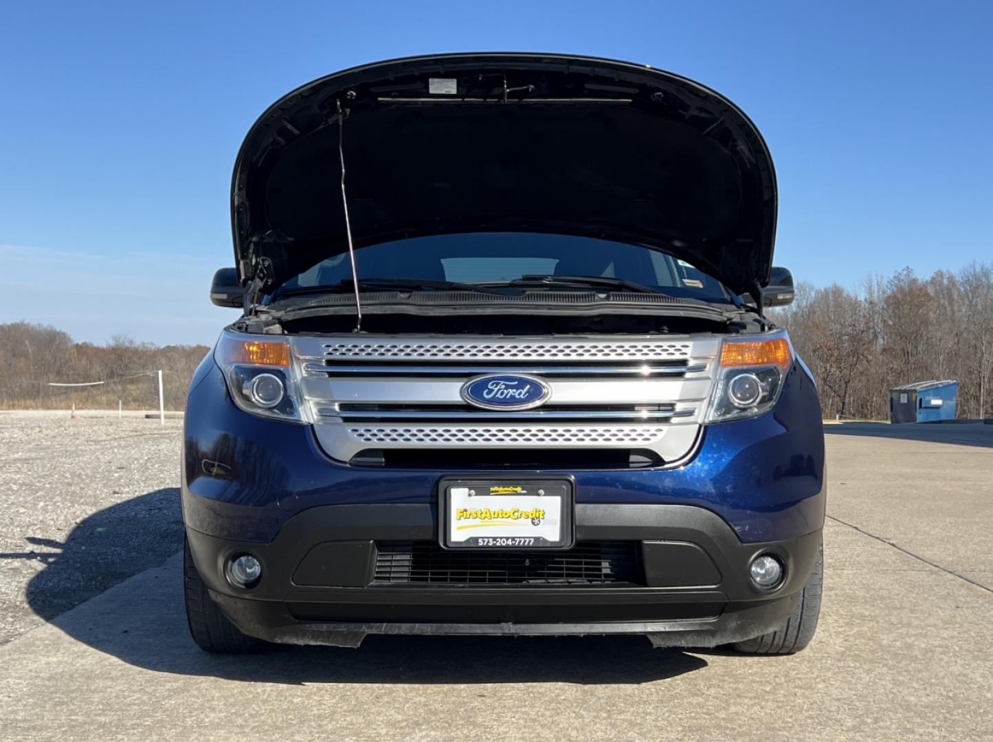 2011 BLUE /Black Cloth FORD EXPLORER XLT (1FMHK7D86BG) with an 3.5L engine, Automatic transmission, located at 2990 Old Orchard Rd., Jackson, MO, 63755, 37.354214, -89.612106 - Photo#34