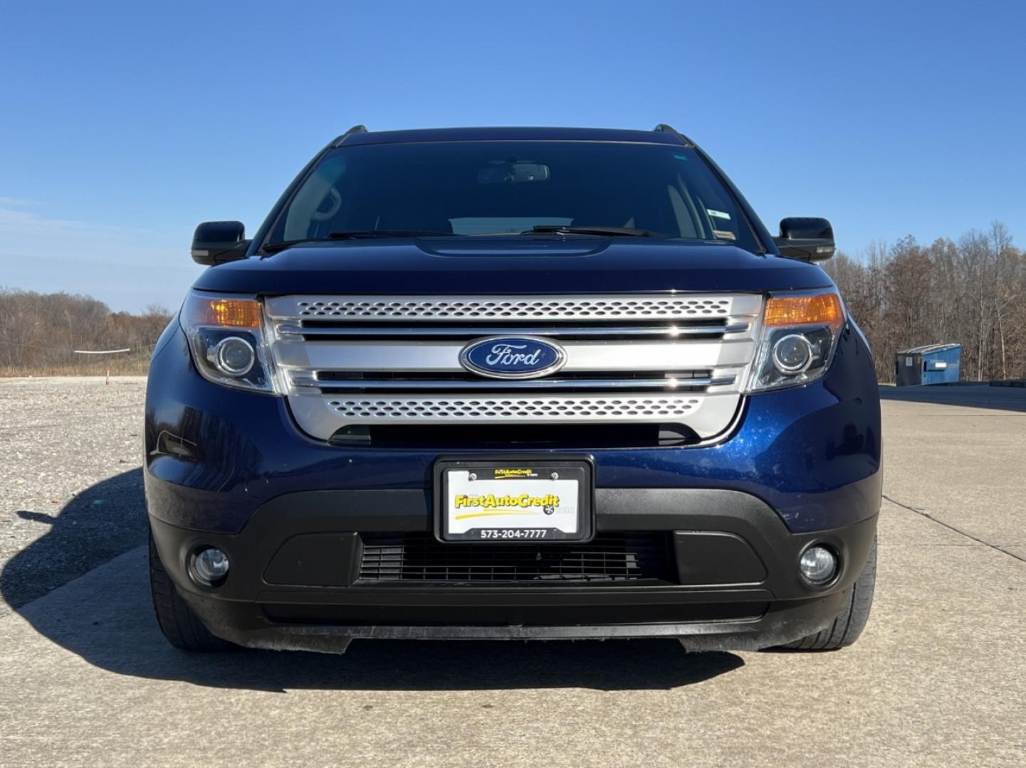 2011 BLUE /Black Cloth FORD EXPLORER XLT (1FMHK7D86BG) with an 3.5L engine, Automatic transmission, located at 2990 Old Orchard Rd., Jackson, MO, 63755, 37.354214, -89.612106 - Photo#11