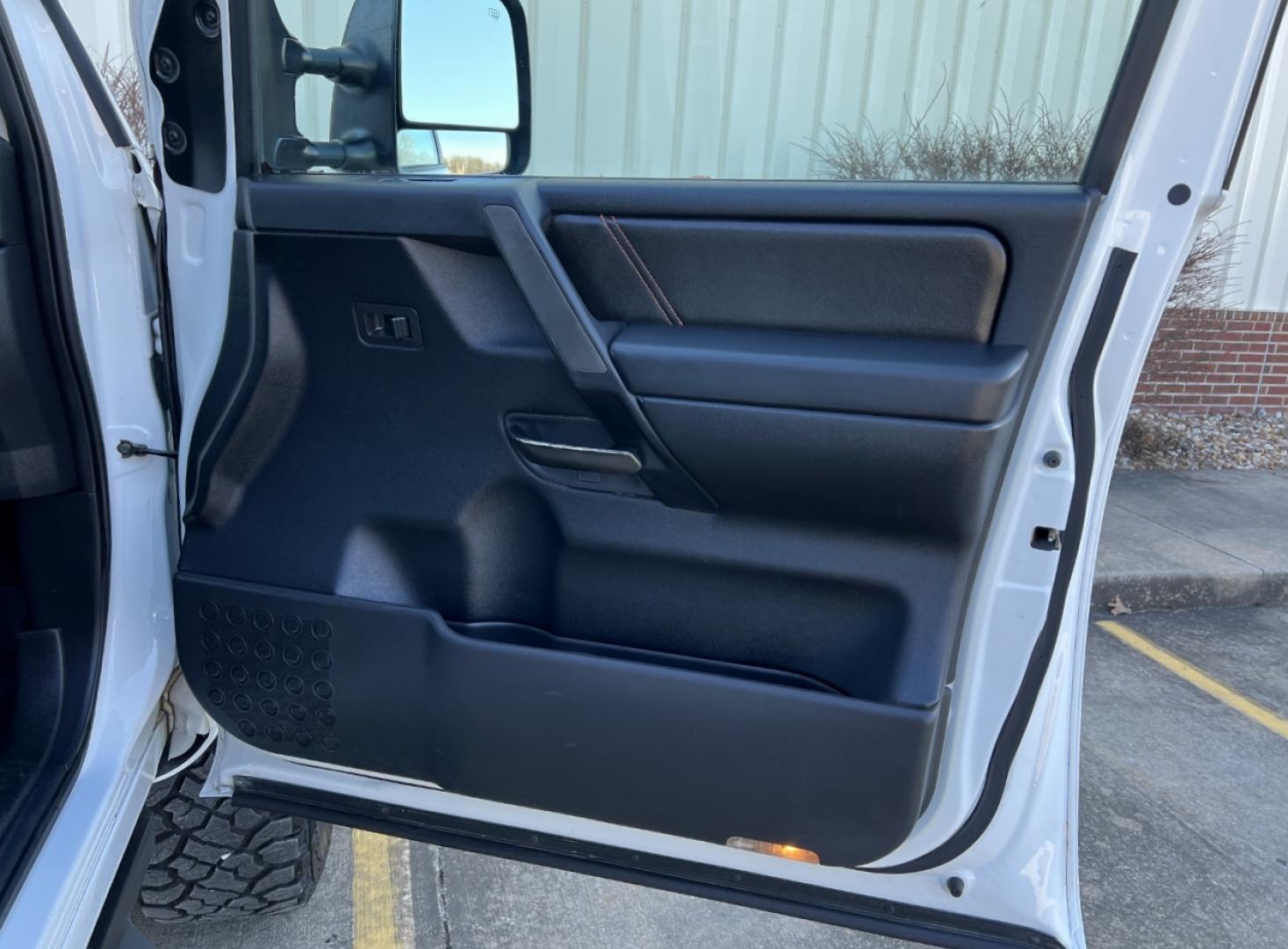 2012 WHITE /Black Leather Nissan Titan PRO-4X (1N6BA0EC6CN) with an 5.6L V8 engine, Automatic transmission, located at 2990 Old Orchard Rd., Jackson, MO, 63755, 37.354214, -89.612106 - 2012 Nissan Titan PRO-4X 165xxx miles 4x4 5.6L V8 Automatic Leather Navigation Rear Entertainment Power/Heated Seats Cruise Power Windows/Locks/Mirrors We have financing available and we accept trades! Fill out a credit application on our website or come by today! If you have any questio - Photo#17