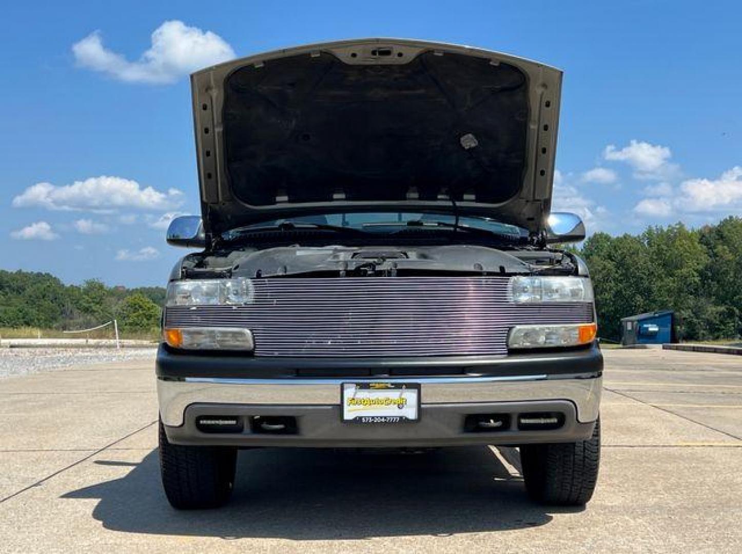 2002 TAN /Gray CHEVROLET SILVERADO 1500 (1GCEK19T62E) with an 5.3L engine, Automatic transmission, located at 2990 Old Orchard Rd., Jackson, MO, 63755, 37.354214, -89.612106 - Photo#30