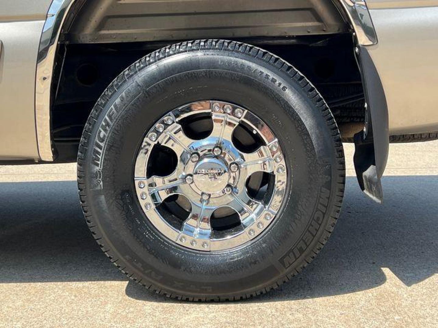 2002 TAN /Gray CHEVROLET SILVERADO 1500 (1GCEK19T62E) with an 5.3L engine, Automatic transmission, located at 2990 Old Orchard Rd., Jackson, MO, 63755, 37.354214, -89.612106 - Photo#34