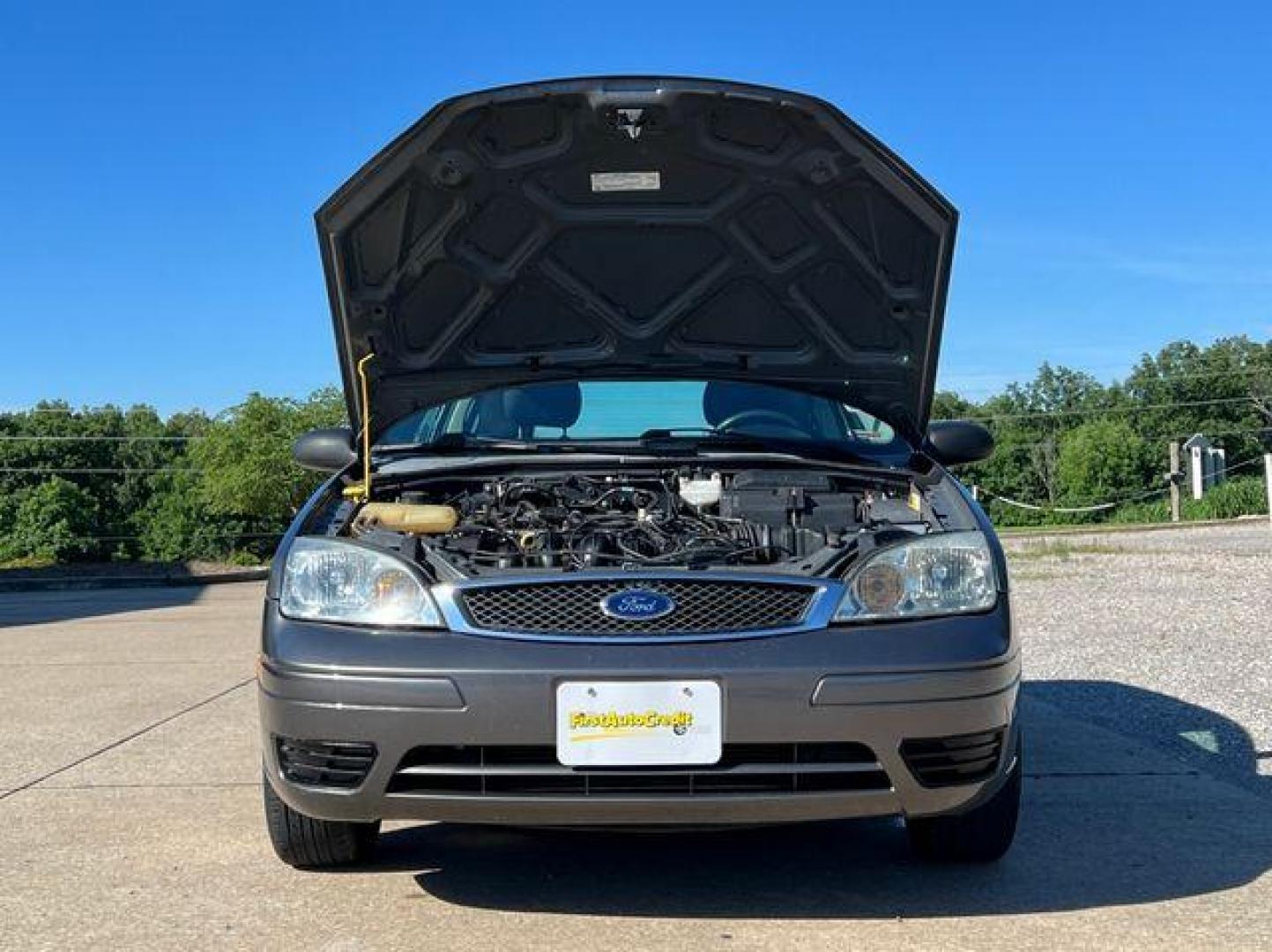 2007 GREY /Gray FORD FOCUS ZX3 (1FAFP31N37W) with an 2.0L engine, Automatic transmission, located at 2990 Old Orchard Rd., Jackson, MO, 63755, 37.354214, -89.612106 - Photo#28