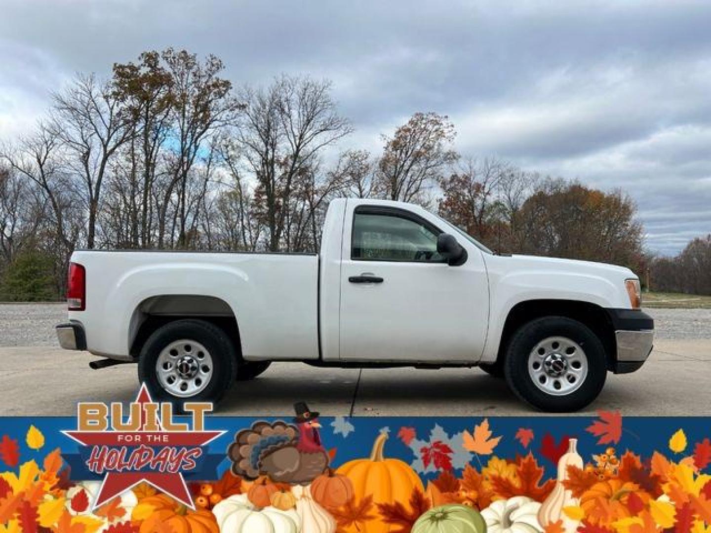 2011 WHITE /Black GMC SIERRA 1500 (1GTN1TEA8BZ) with an 4.8L engine, Automatic transmission, located at 2990 Old Orchard Rd., Jackson, MO, 63755, 37.354214, -89.612106 - Photo#4