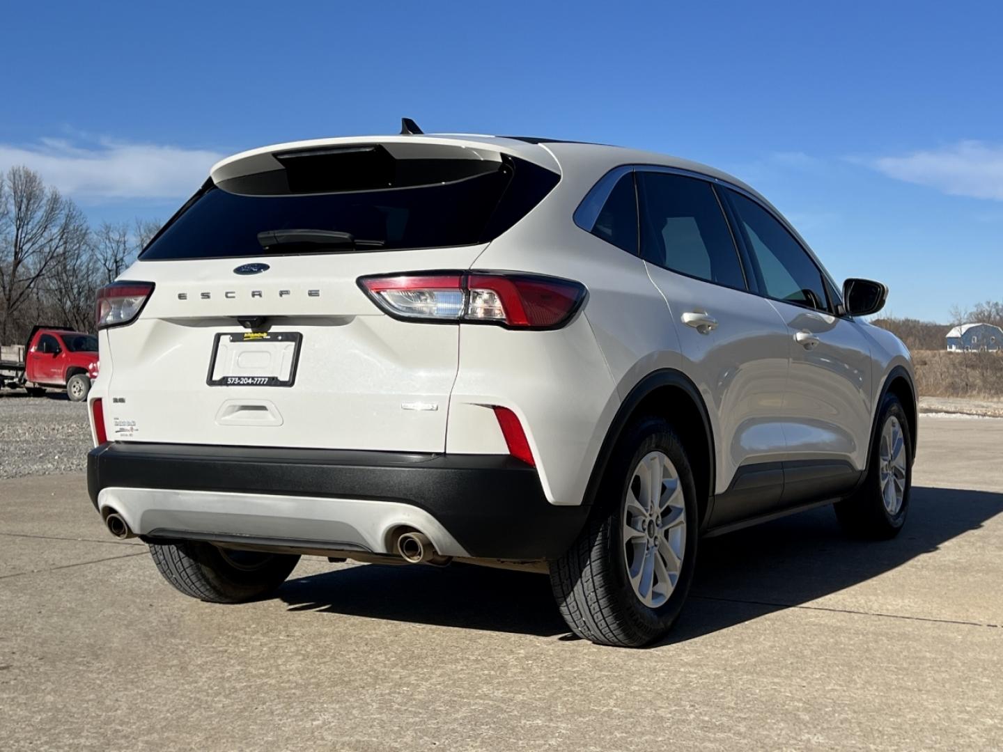 2020 WHITE /Tan Cloth FORD ESCAPE SE (1FMCU0G66LU) with an 1.5L 3 Cyl. engine, Automatic transmission, located at 2990 Old Orchard Rd., Jackson, MO, 63755, 37.354214, -89.612106 - 2020 Ford Escape SE Local 1-Owner 75xxx miles Front Wheel Drive 1.5L 3 Cyl. Automatic Navigation Backup Camera Heated Seats Power Driver Seat Bluetooth Cruise Power Windows/Locks/Mirrors We have financing available and we accept trades! Fill out a credit application on our website or co - Photo#9