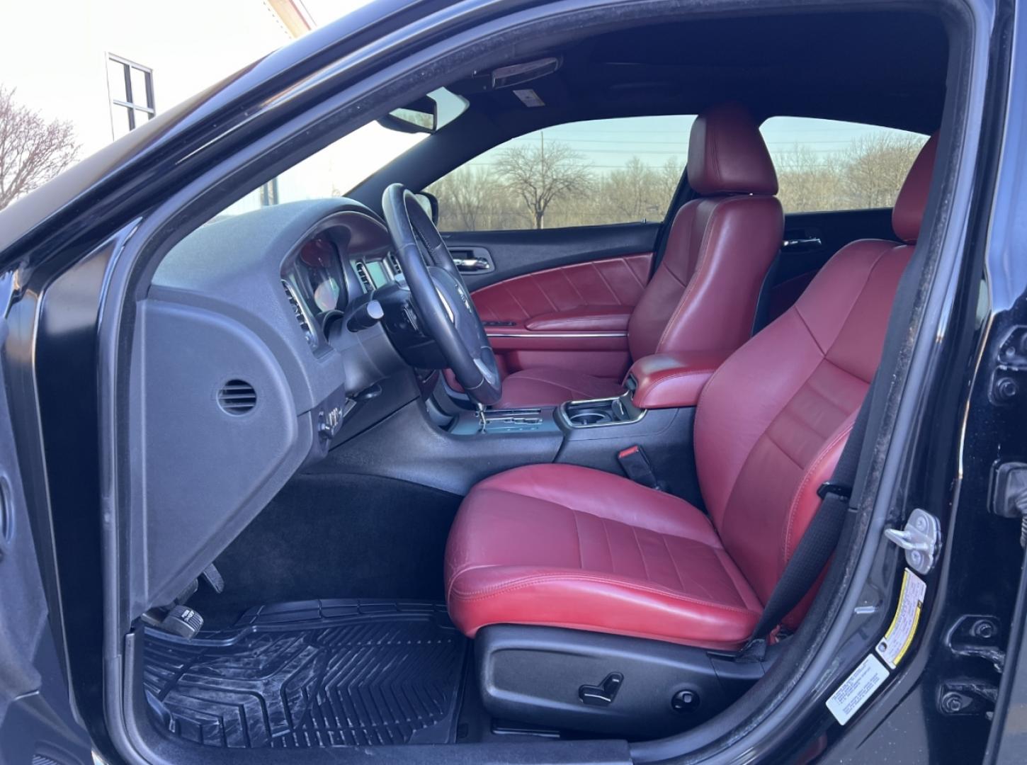 2014 BLACK /Red Leather DODGE CHARGER R/T (2C3CDXCT8EH) with an 5.7L V8 HEMI engine, Automatic transmission, located at 2990 Old Orchard Rd., Jackson, MO, 63755, 37.354214, -89.612106 - 2014 Dodge Charger R/T Local 1-Owner 148xxx miles Rear Wheel Drive 5.7L V8 HEMI Automatic Leather New Tires Navigation Backup Camera Power/Heated Seats Heated Rear Seats Heated Steering Wheel Sunroof Bluetooth Remote Start Cruise Power Windows/Locks/Mirrors We have financing availa - Photo#17