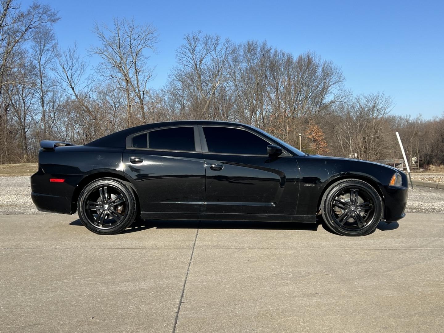 2014 BLACK /Red Leather DODGE CHARGER R/T (2C3CDXCT8EH) with an 5.7L V8 HEMI engine, Automatic transmission, located at 2990 Old Orchard Rd., Jackson, MO, 63755, 37.354214, -89.612106 - 2014 Dodge Charger R/T Local 1-Owner 148xxx miles Rear Wheel Drive 5.7L V8 HEMI Automatic Leather New Tires Navigation Backup Camera Power/Heated Seats Heated Rear Seats Heated Steering Wheel Sunroof Bluetooth Remote Start Cruise Power Windows/Locks/Mirrors We have financing availa - Photo#11