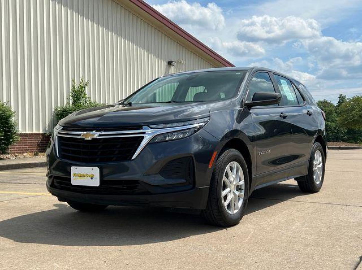 2022 GREY /Gray CHEVROLET EQUINOX LS (3GNAX5EV2NS) with an 1.5L engine, Automatic transmission, located at 2990 Old Orchard Rd., Jackson, MO, 63755, 37.354214, -89.612106 - Photo#4