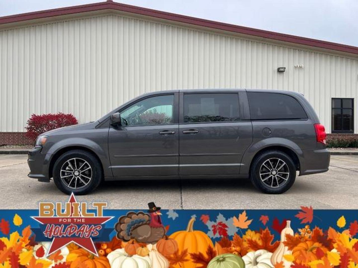 2016 GRAY /Black DODGE GRAND CARAVAN R/T (2C4RDGEG1GR) with an 3.6L engine, Automatic transmission, located at 2990 Old Orchard Rd., Jackson, MO, 63755, 37.354214, -89.612106 - Photo#6