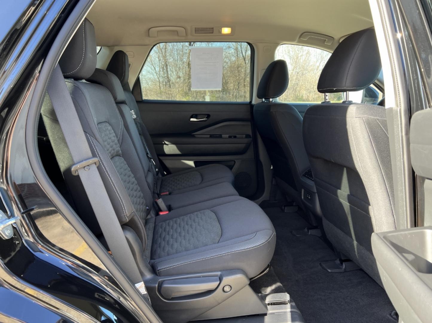 2022 BLACK /Black Cloth NISSAN PATHFINDER S (5N1DR3AC1NC) with an 3.5L engine, Automatic transmission, located at 2990 Old Orchard Rd., Jackson, MO, 63755, 37.354214, -89.612106 - Photo#15