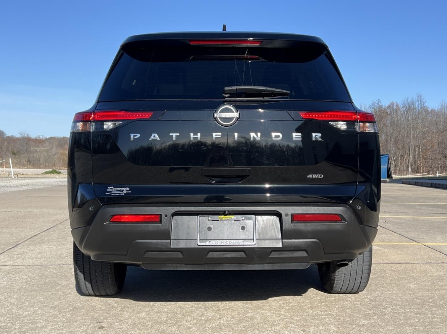 2022 BLACK /Black Cloth NISSAN PATHFINDER S (5N1DR3AC1NC) with an 3.5L engine, Automatic transmission, located at 2990 Old Orchard Rd., Jackson, MO, 63755, 37.354214, -89.612106 - Photo#8