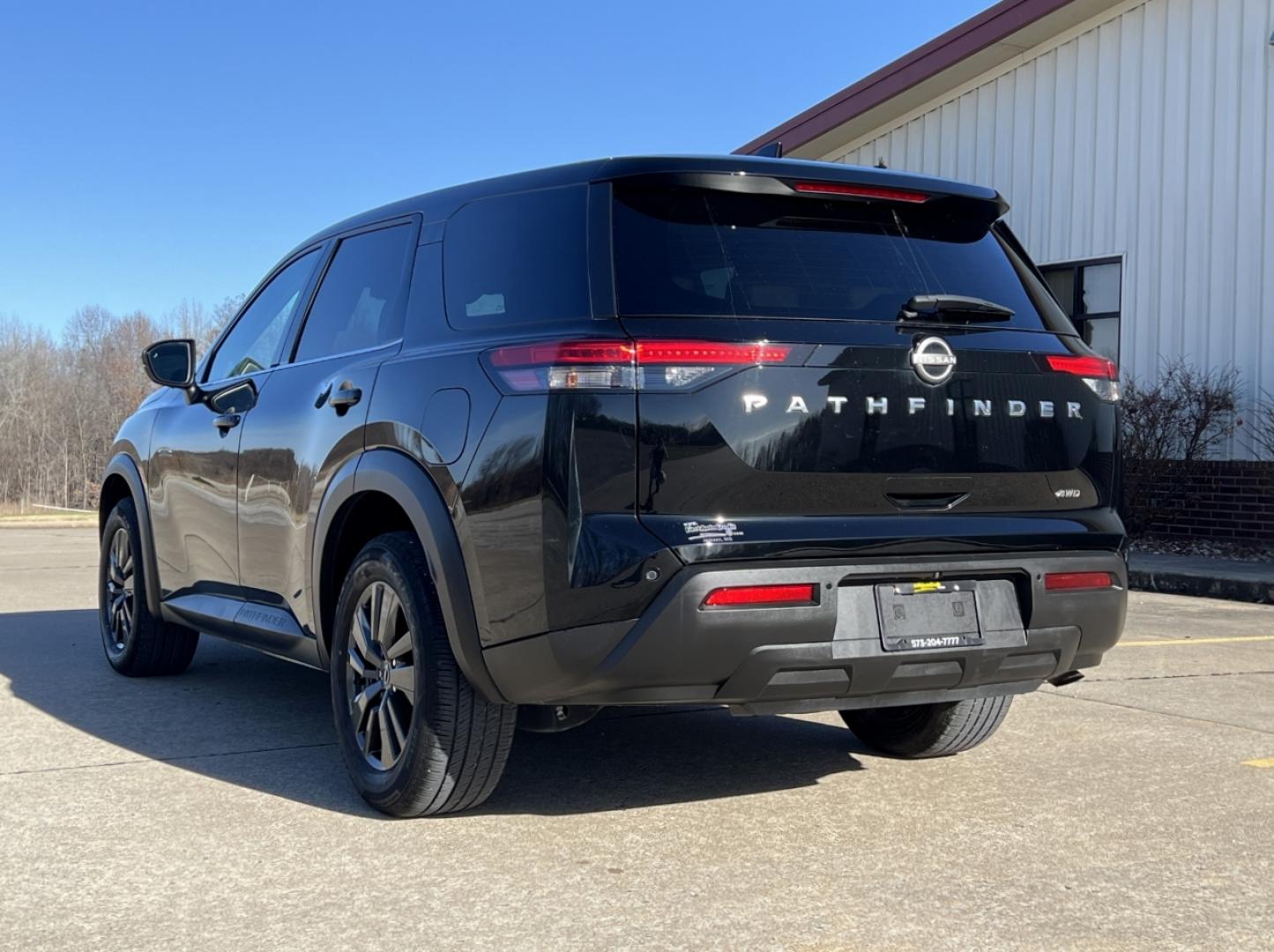 2022 BLACK /Black Cloth NISSAN PATHFINDER S (5N1DR3AC1NC) with an 3.5L engine, Automatic transmission, located at 2990 Old Orchard Rd., Jackson, MO, 63755, 37.354214, -89.612106 - Photo#7