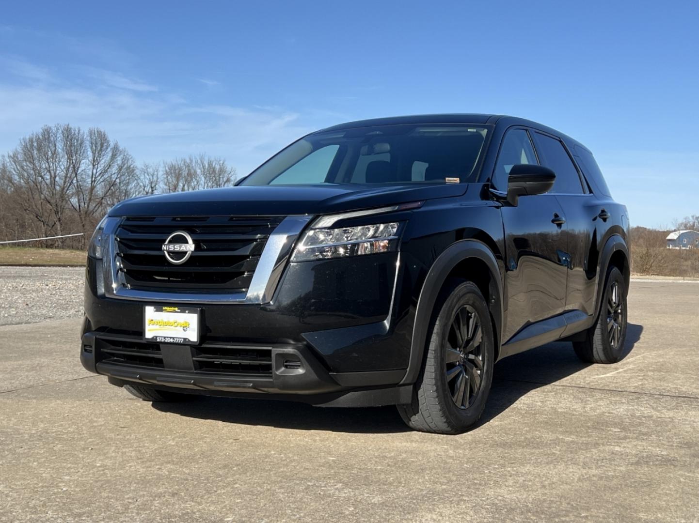 2022 BLACK /Black Cloth NISSAN PATHFINDER S (5N1DR3AC1NC) with an 3.5L engine, Automatic transmission, located at 2990 Old Orchard Rd., Jackson, MO, 63755, 37.354214, -89.612106 - Photo#3