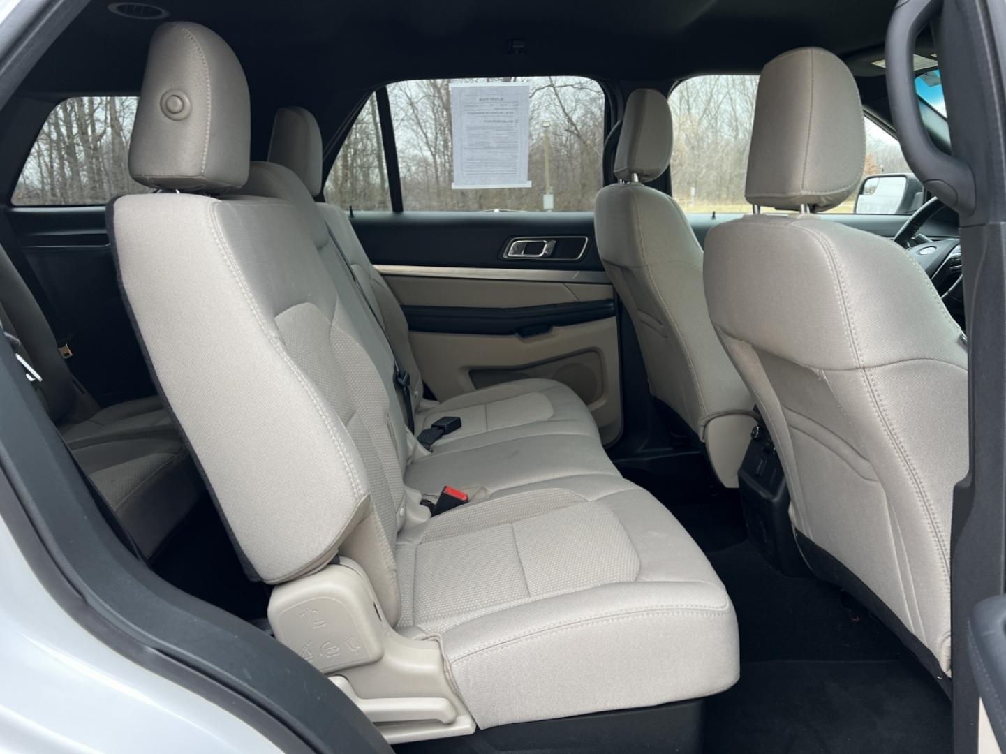 2019 WHITE /Gray Cloth FORD EXPLORER XLT (1FM5K7D86KG) with an 3.5L V6 engine, Automatic transmission, located at 2990 Old Orchard Rd., Jackson, MO, 63755, 37.354214, -89.612106 - 2019 Ford Explorer XLT 1-Owner 113xxx miles Front Wheel Drive 3.5L V6 Automatic 3rd Row Backup Camera Power Seats Bluetooth Cruise Power Windows/Locks/Mirrors We have financing available and we accept trades! Fill out a credit application on our website or come by today! If you have any - Photo#16