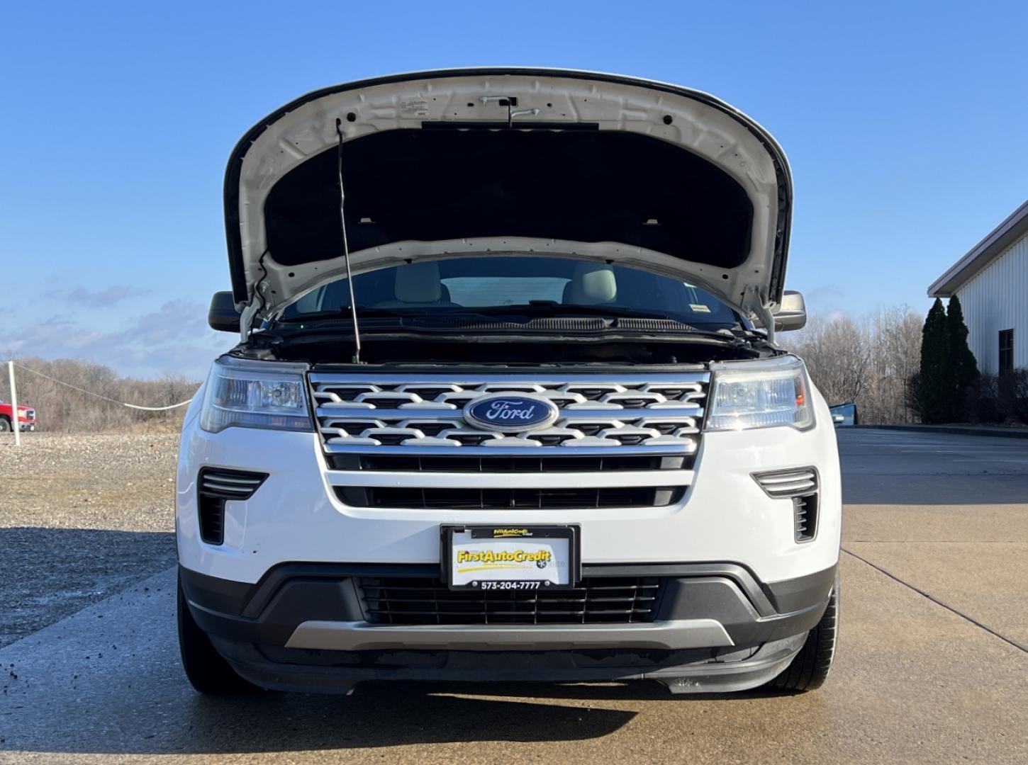 2019 WHITE /Tan Cloth FORD EXPLORER XLT (1FM5K7D84KG) with an 3.5L V6 engine, Automatic transmission, located at 2990 Old Orchard Rd., Jackson, MO, 63755, 37.354214, -89.612106 - 2019 Ford Explorer XLT 1-Owner 129xxx miles Front Wheel Drive 3.5L V6 Automatic 3rd Row Backup Camera Power Seats Bluetooth Cruise Power Windows/Locks/Mirrors We have financing available and we accept trades! Fill out a credit application on our website or come by today! If you have any - Photo#34