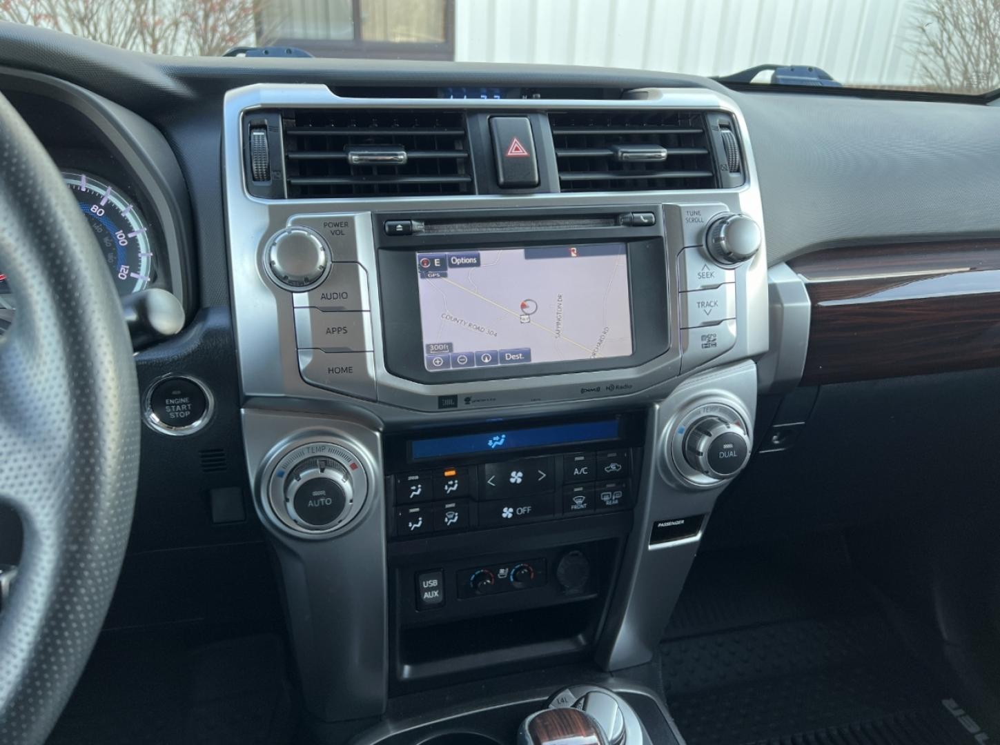 2019 SILVER /Black Leather TOYOTA 4RUNNER LIMITED (JTEBU5JR8K5) with an 4.0L engine, Automatic transmission, located at 2990 Old Orchard Rd., Jackson, MO, 63755, 37.354214, -89.612106 - Photo#29