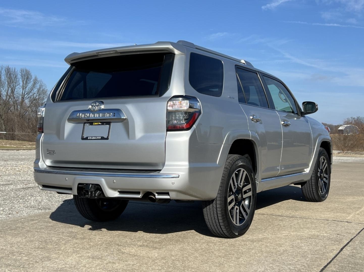 2019 SILVER /Black Leather TOYOTA 4RUNNER LIMITED (JTEBU5JR8K5) with an 4.0L engine, Automatic transmission, located at 2990 Old Orchard Rd., Jackson, MO, 63755, 37.354214, -89.612106 - Photo#11