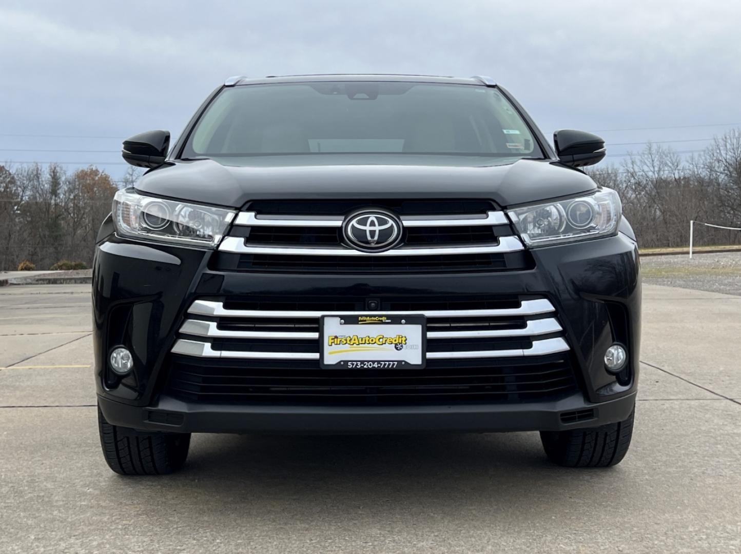 2017 BLACK /Tan Leather TOYOTA HIGHLANDER LIMITED (5TDDZRFH3HS) with an 3.5L engine, Automatic transmission, located at 2990 Old Orchard Rd., Jackson, MO, 63755, 37.354214, -89.612106 - Photo#16