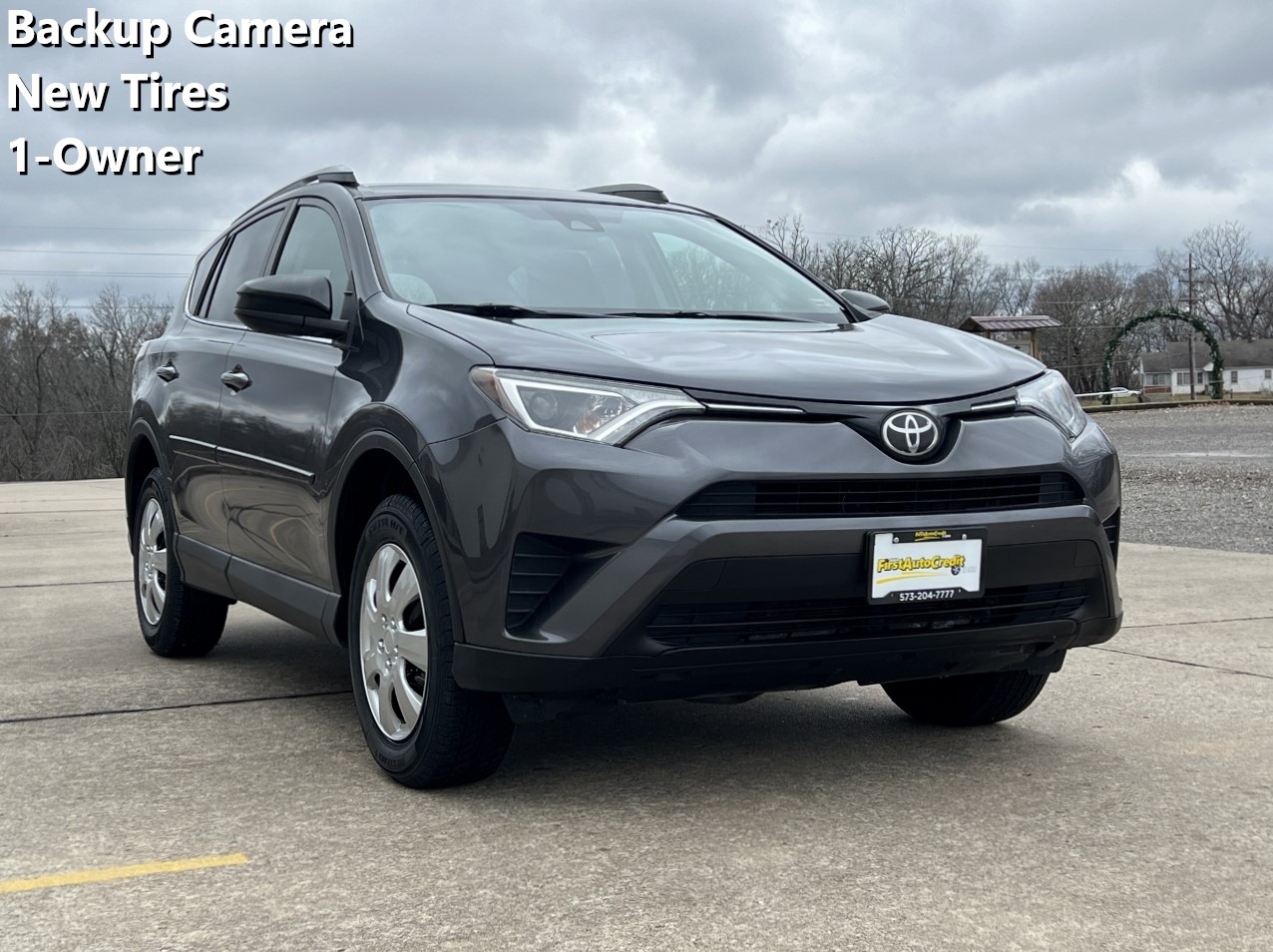 photo of 2018 TOYOTA RAV4 LE