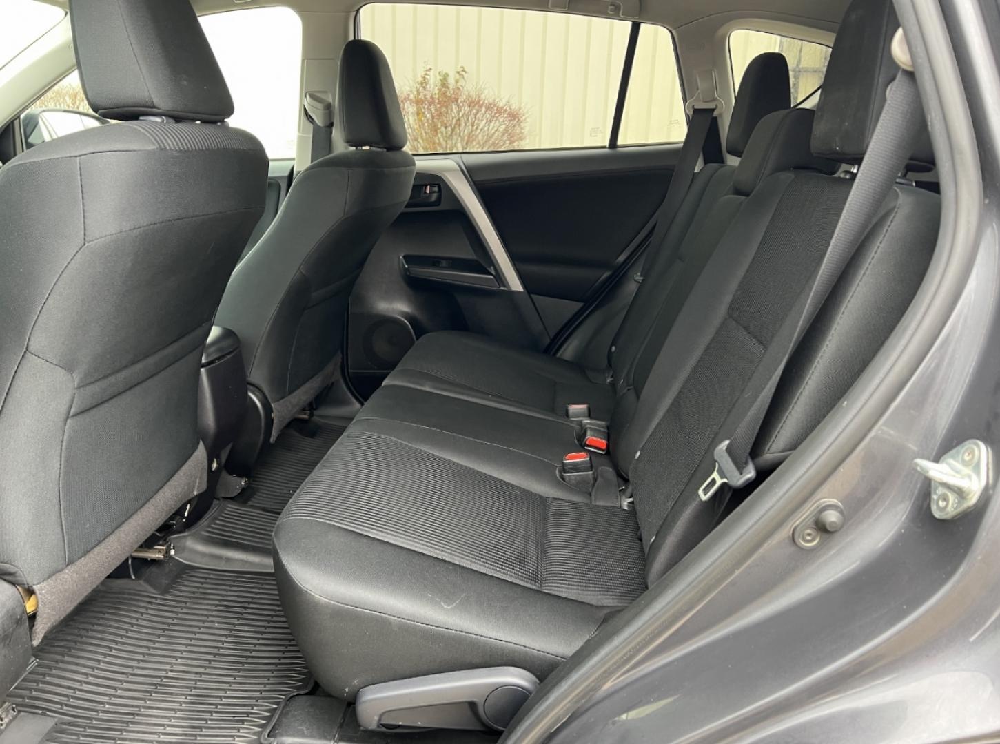 2018 GRAY /Black Cloth TOYOTA RAV4 LE (2T3ZFREV0JW) with an 2.5L engine, Automatic transmission, located at 2990 Old Orchard Rd., Jackson, MO, 63755, 37.354214, -89.612106 - Photo#14