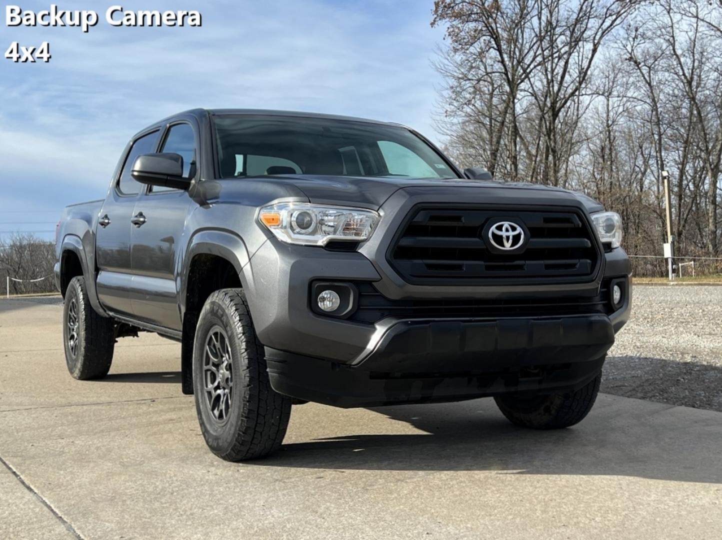 2016 GRAY /Gray Cloth TOYOTA TACOMA DOUBLE CAB (3TMCZ5AN4GM) with an 3.5L engine, Automatic transmission, located at 2990 Old Orchard Rd., Jackson, MO, 63755, 37.354214, -89.612106 - Photo#0