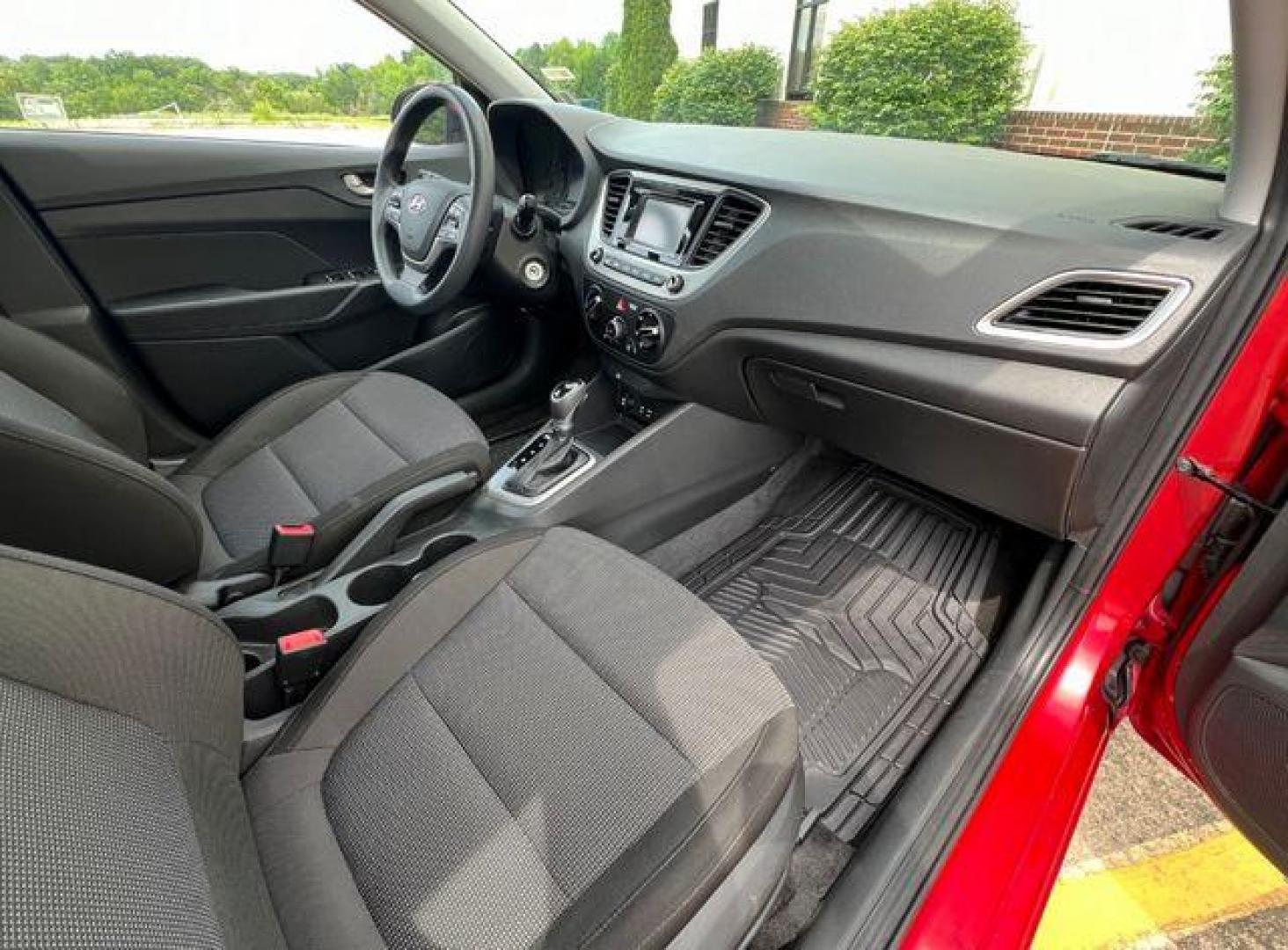 2020 RED /Black HYUNDAI ACCENT SE (3KPC24A61LE) with an 1.6L engine, Continuously Variable transmission, located at 2990 Old Orchard Rd., Jackson, MO, 63755, 37.354214, -89.612106 - Photo#13