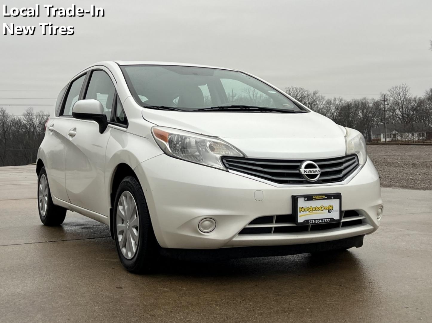 2014 WHITE /Tan Cloth Nissan Versa Note SV (3N1CE2CP3EL) with an 1.6L 4 Cyl. engine, Automatic transmission, located at 2990 Old Orchard Rd., Jackson, MO, 63755, 37.354214, -89.612106 - 2014 Nissan Versa Note SV 160xxx miles Front Wheel Drive 1.6L 4 Cyl. Automatic New Tires Cruise Power Windows/Locks/Mirrors We have financing available and we accept trades! Fill out a credit application on our website or come by today! If you have any questions, give us a call at (573) 204 - Photo#0