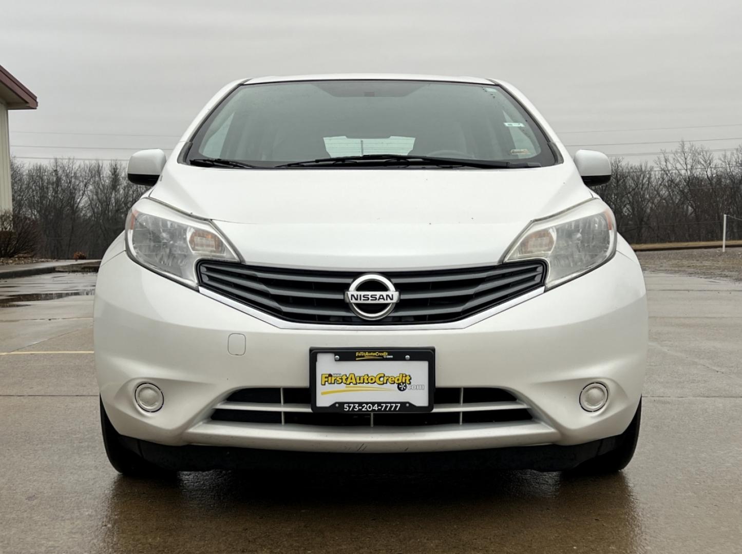 2014 WHITE /Tan Cloth Nissan Versa Note SV (3N1CE2CP3EL) with an 1.6L 4 Cyl. engine, Automatic transmission, located at 2990 Old Orchard Rd., Jackson, MO, 63755, 37.354214, -89.612106 - 2014 Nissan Versa Note SV 160xxx miles Front Wheel Drive 1.6L 4 Cyl. Automatic New Tires Cruise Power Windows/Locks/Mirrors We have financing available and we accept trades! Fill out a credit application on our website or come by today! If you have any questions, give us a call at (573) 204 - Photo#8