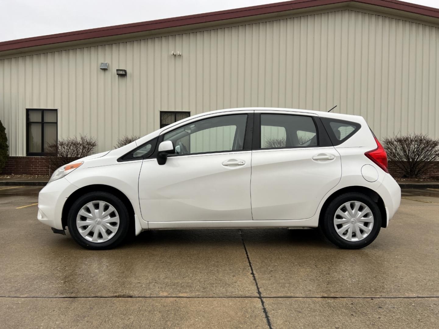 2014 WHITE /Tan Cloth Nissan Versa Note SV (3N1CE2CP3EL) with an 1.6L 4 Cyl. engine, Automatic transmission, located at 2990 Old Orchard Rd., Jackson, MO, 63755, 37.354214, -89.612106 - 2014 Nissan Versa Note SV 160xxx miles Front Wheel Drive 1.6L 4 Cyl. Automatic New Tires Cruise Power Windows/Locks/Mirrors We have financing available and we accept trades! Fill out a credit application on our website or come by today! If you have any questions, give us a call at (573) 204 - Photo#3