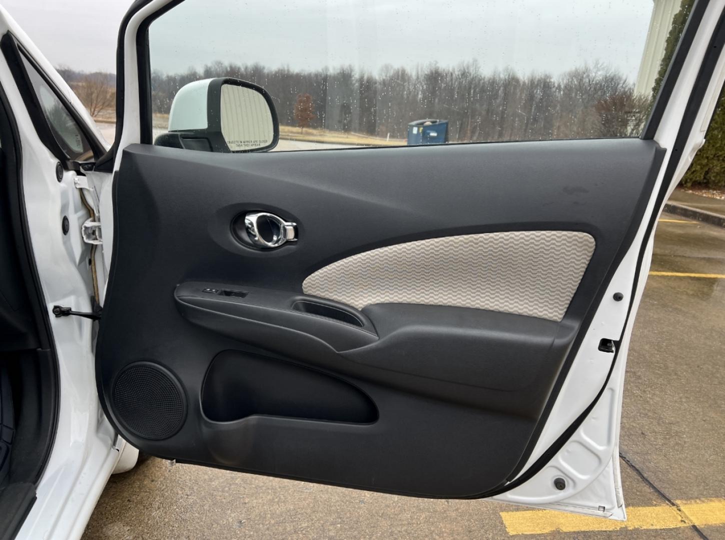 2014 WHITE /Tan Cloth Nissan Versa Note SV (3N1CE2CP3EL) with an 1.6L 4 Cyl. engine, Automatic transmission, located at 2990 Old Orchard Rd., Jackson, MO, 63755, 37.354214, -89.612106 - 2014 Nissan Versa Note SV 160xxx miles Front Wheel Drive 1.6L 4 Cyl. Automatic New Tires Cruise Power Windows/Locks/Mirrors We have financing available and we accept trades! Fill out a credit application on our website or come by today! If you have any questions, give us a call at (573) 204 - Photo#11