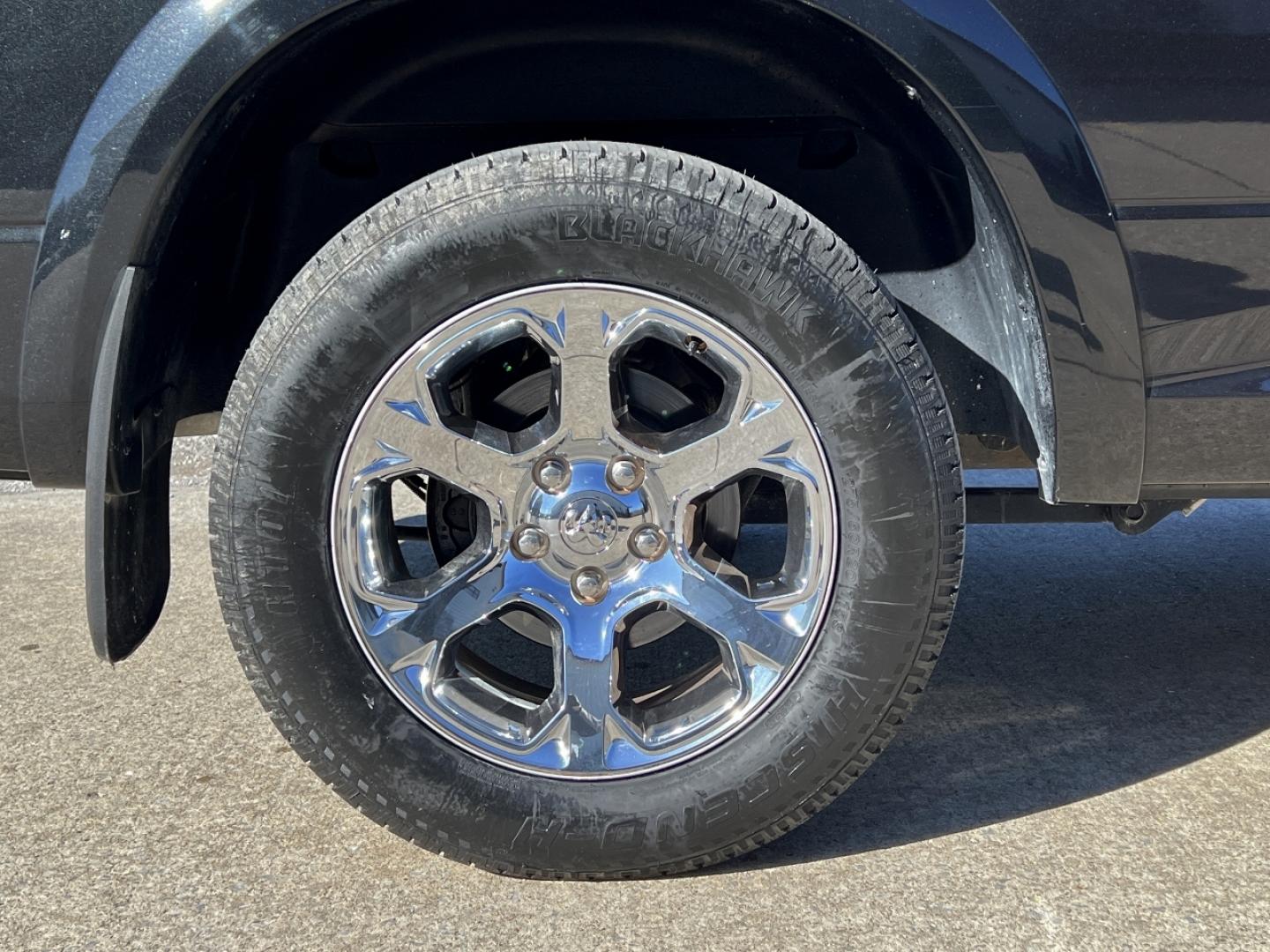 2017 BLACK /Black Leather RAM 1500 Laramie (1C6RR6VTXHS) with an 5.7L V8 HEMI engine, Automatic transmission, located at 2990 Old Orchard Rd., Jackson, MO, 63755, 37.354214, -89.612106 - 2017 Ram 1500 Laramie 93xxx miles Rear Wheel Drive 5.7L V8 HEMI Automatic Leather 20" Wheels Navigation Backup Camera Power/Heated/Cooled Seats Heated Steering Wheel Bluetooth Remote Start Cruise Power Windows/Locks/Mirrors We have financing available and we accept trades! Fill out a - Photo#39