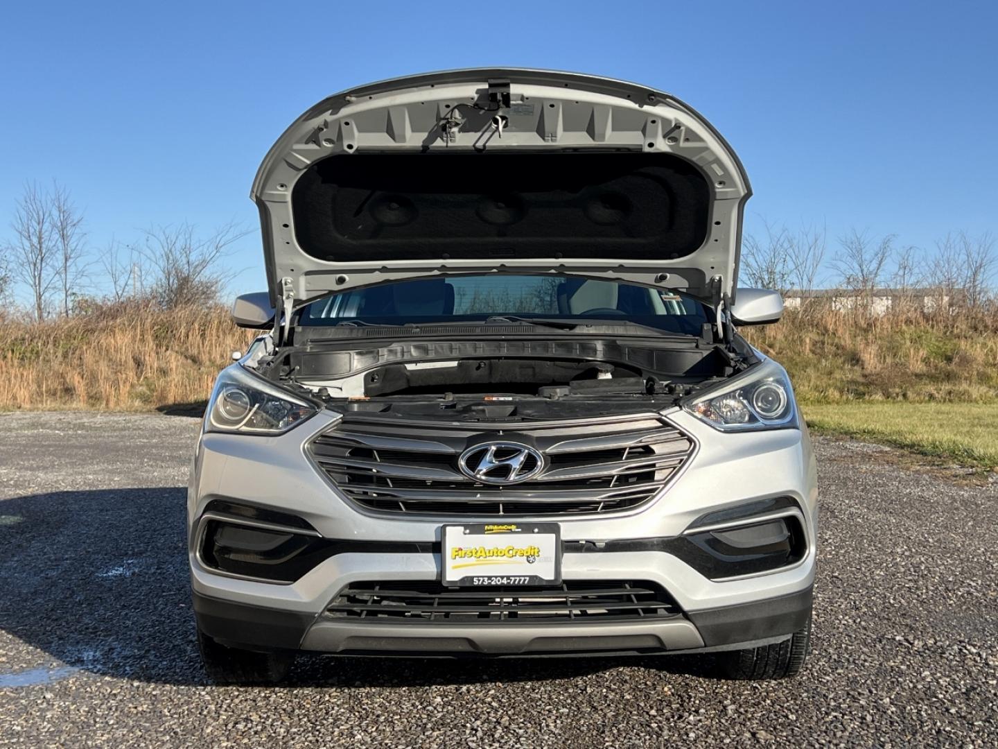 2017 SILVER /Gray Cloth HYUNDAI SANTA FE SPORT (5XYZT3LB8HG) with an 2.4L engine, Automatic transmission, located at 2990 Old Orchard Rd., Jackson, MO, 63755, 37.354214, -89.612106 - Photo#27