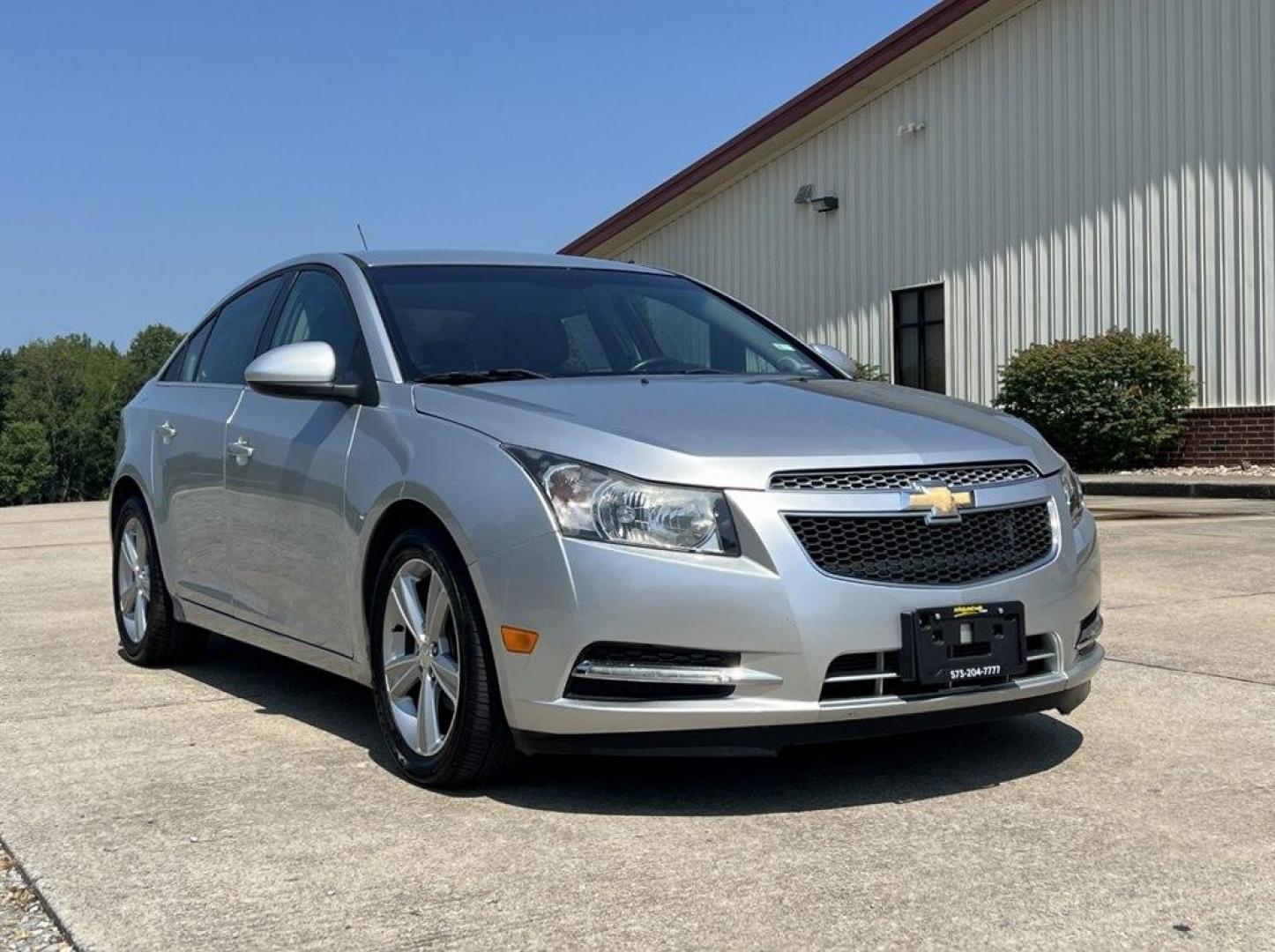 2014 SILVER CHEVROLET CRUZE LT (1G1PE5SB4E7) with an 1.4L engine, Automatic transmission, located at 2990 Old Orchard Rd., Jackson, MO, 63755, 37.354214, -89.612106 - Photo#0