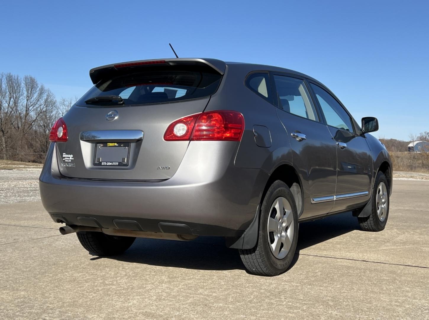 2013 GRAY /Black Cloth NISSAN ROGUE S (JN8AS5MV9DW) with an 2.5L engine, Continuously Variable transmission, located at 2990 Old Orchard Rd., Jackson, MO, 63755, 37.354214, -89.612106 - Photo#7