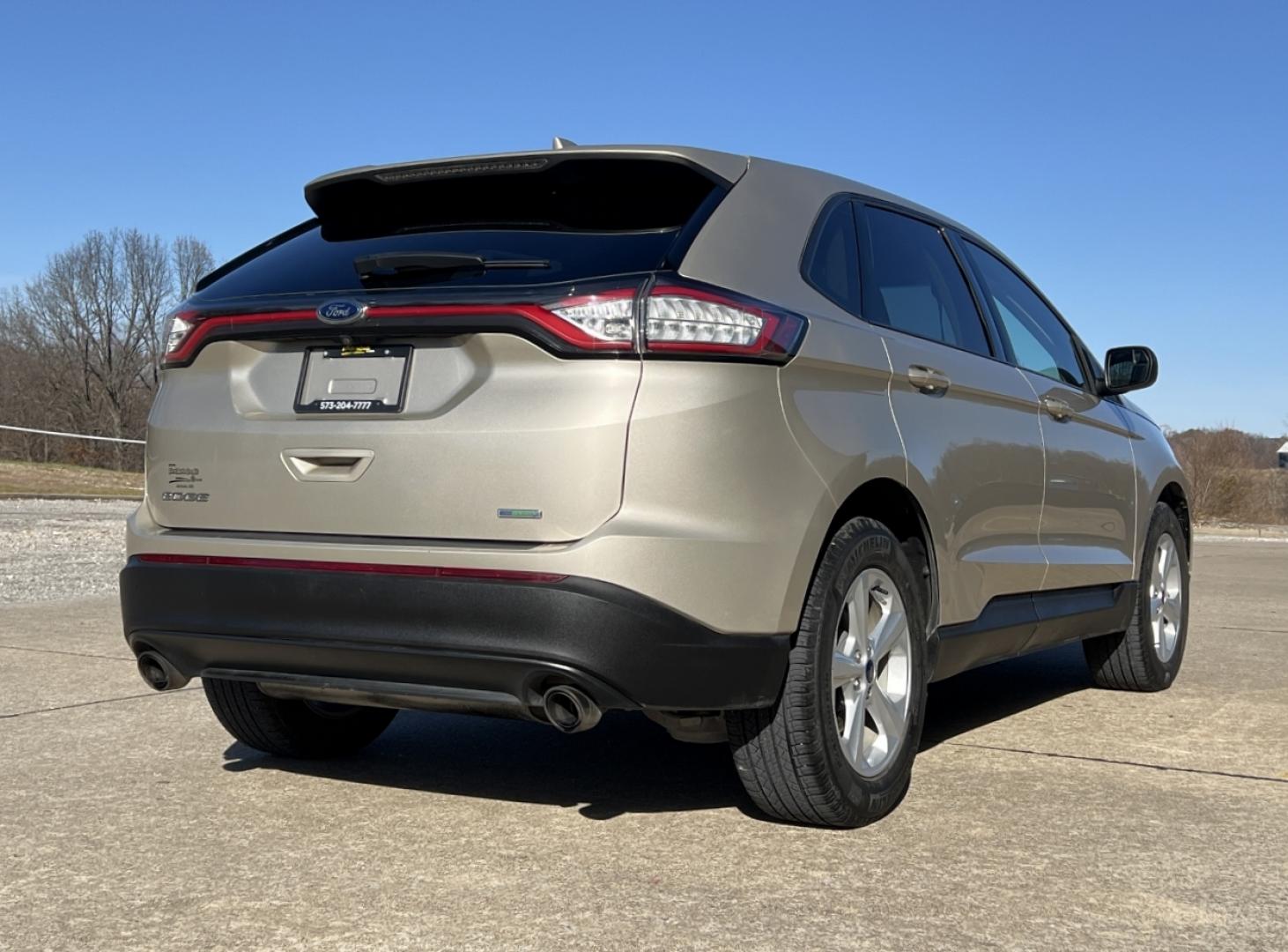 2017 TAN /Tan Cloth FORD EDGE SE (2FMPK3G92HB) with an 2.0L engine, Automatic transmission, located at 2990 Old Orchard Rd., Jackson, MO, 63755, 37.354214, -89.612106 - Photo#6