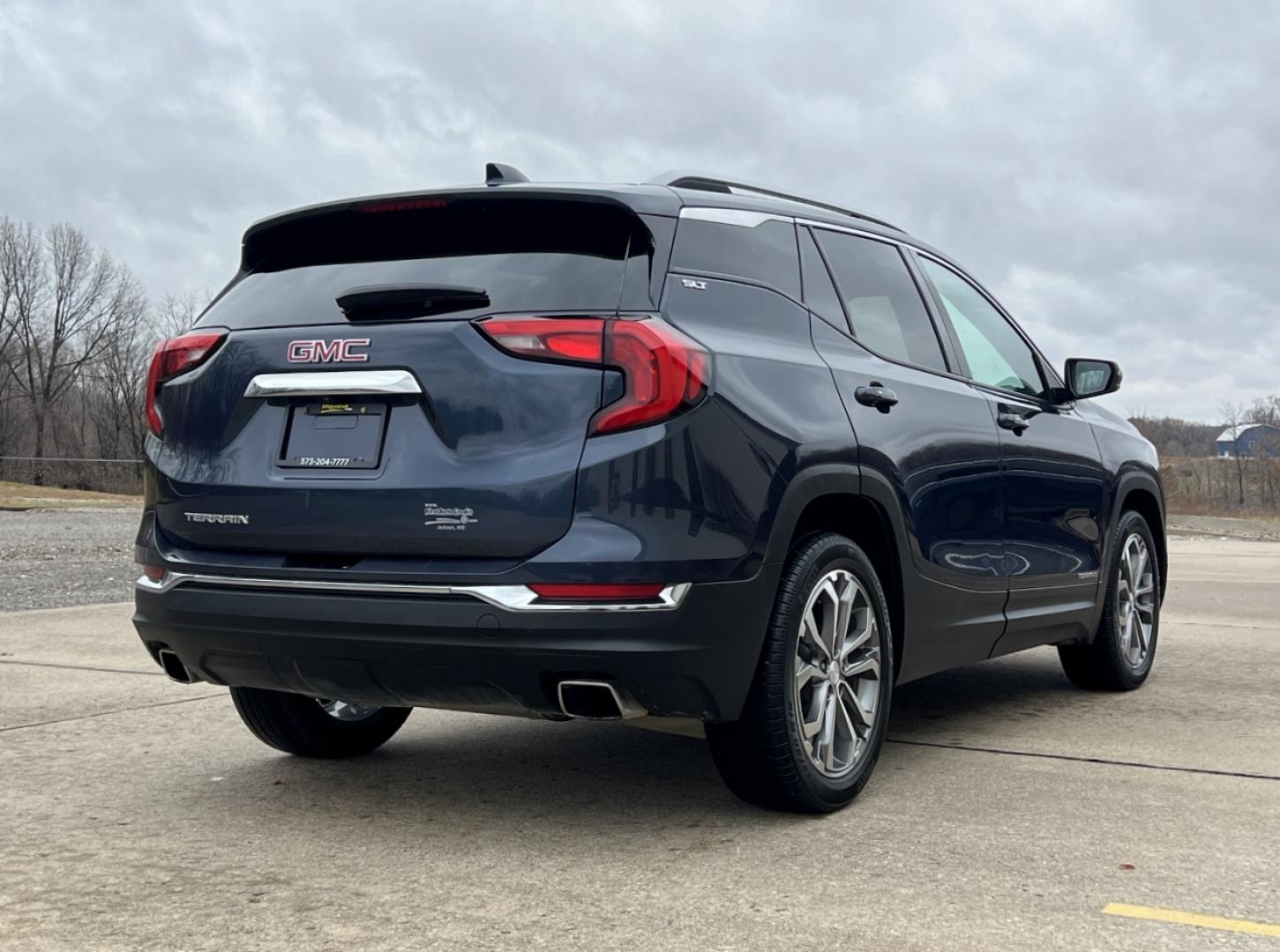 2018 NAVY /Gray/Black Leather GMC TERRAIN SLT (3GKALPEX0JL) with an 2.0L engine, Automatic transmission, located at 2990 Old Orchard Rd., Jackson, MO, 63755, 37.354214, -89.612106 - Photo#9