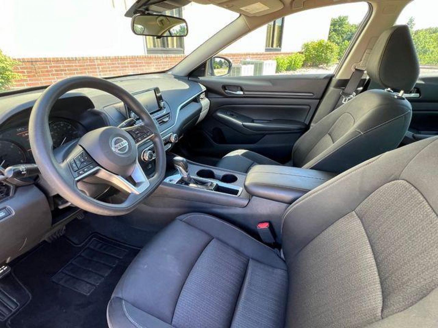 2021 GRAY /Black NISSAN ALTIMA S (1N4BL4BV8MN) with an 2.5L engine, Continuously Variable transmission, located at 2990 Old Orchard Rd., Jackson, MO, 63755, 37.354214, -89.612106 - Photo#14