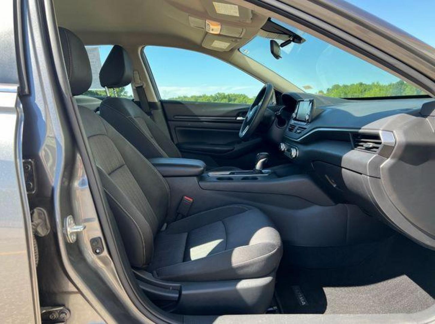 2021 GRAY /Black NISSAN ALTIMA S (1N4BL4BV8MN) with an 2.5L engine, Continuously Variable transmission, located at 2990 Old Orchard Rd., Jackson, MO, 63755, 37.354214, -89.612106 - Photo#18