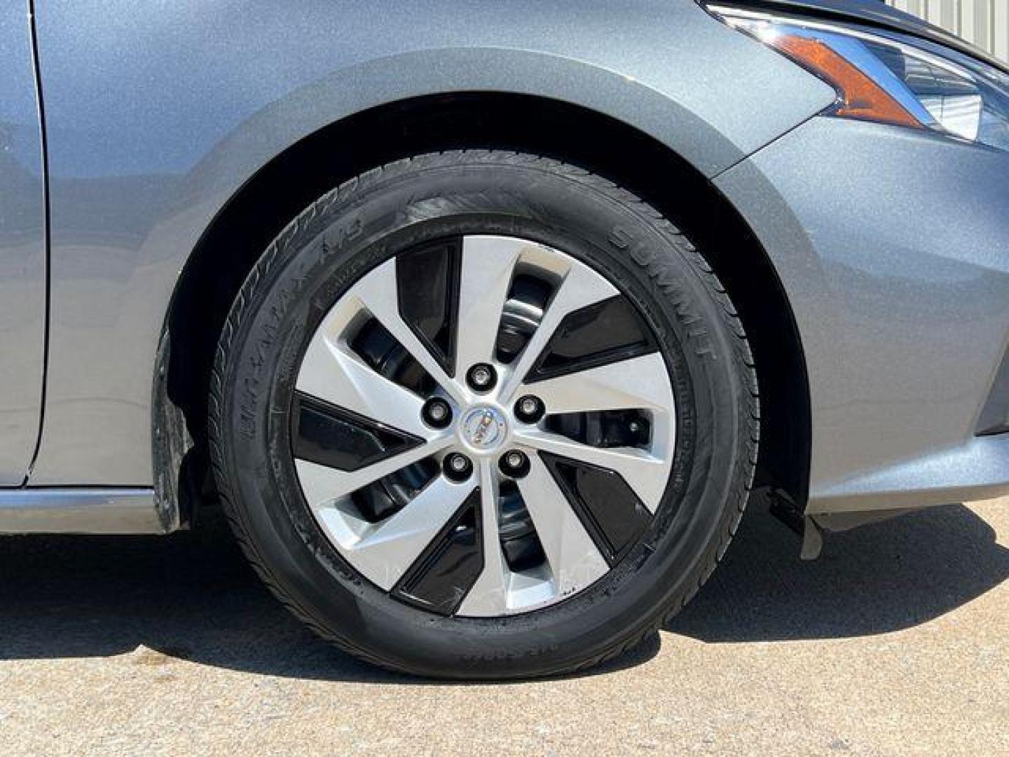 2021 GRAY /Black NISSAN ALTIMA S (1N4BL4BV8MN) with an 2.5L engine, Continuously Variable transmission, located at 2990 Old Orchard Rd., Jackson, MO, 63755, 37.354214, -89.612106 - Photo#40