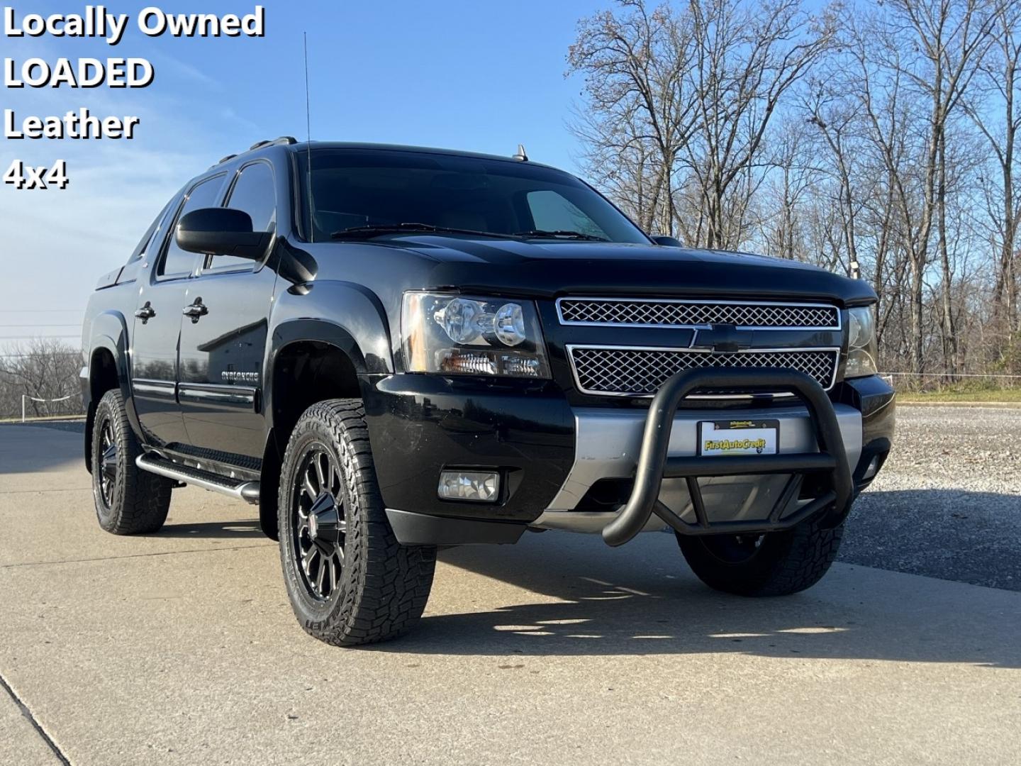 2011 BLACK /Gray Leather CHEVROLET AVALANCHE LT (3GNTKFE39BG) with an 5.3L engine, Automatic transmission, located at 2990 Old Orchard Rd., Jackson, MO, 63755, 37.354214, -89.612106 - Photo#0