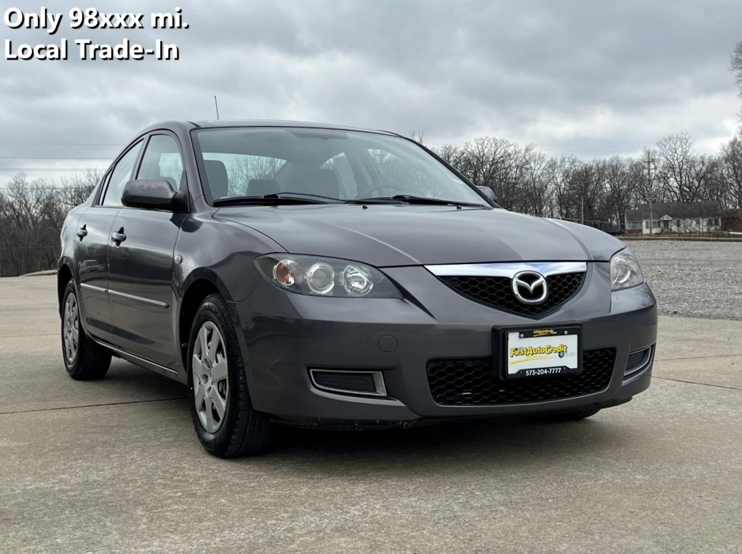 2009 GRAY /Black Cloth Mazda MAZDA3 i Sport 4-Door (JM1BK32F091) with an 2.0L 4 Cyl. engine, Automatic transmission, located at 2990 Old Orchard Rd., Jackson, MO, 63755, 37.354214, -89.612106 - 2009 Mazda 3 i Sport Only 98xxx miles Front Wheel Drive 2.0L 4 Cyl. Automatic Cruise Power Windows/Locks/Mirrors We have financing available and we accept trades! Fill out a credit application on our website or come by today! If you have any questions, give us a call at (573) 204-7777 or vis - Photo#0