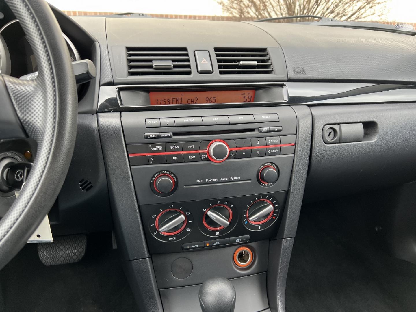 2009 GRAY /Black Cloth Mazda MAZDA3 i Sport 4-Door (JM1BK32F091) with an 2.0L 4 Cyl. engine, Automatic transmission, located at 2990 Old Orchard Rd., Jackson, MO, 63755, 37.354214, -89.612106 - 2009 Mazda 3 i Sport Only 98xxx miles Front Wheel Drive 2.0L 4 Cyl. Automatic Cruise Power Windows/Locks/Mirrors We have financing available and we accept trades! Fill out a credit application on our website or come by today! If you have any questions, give us a call at (573) 204-7777 or vis - Photo#20