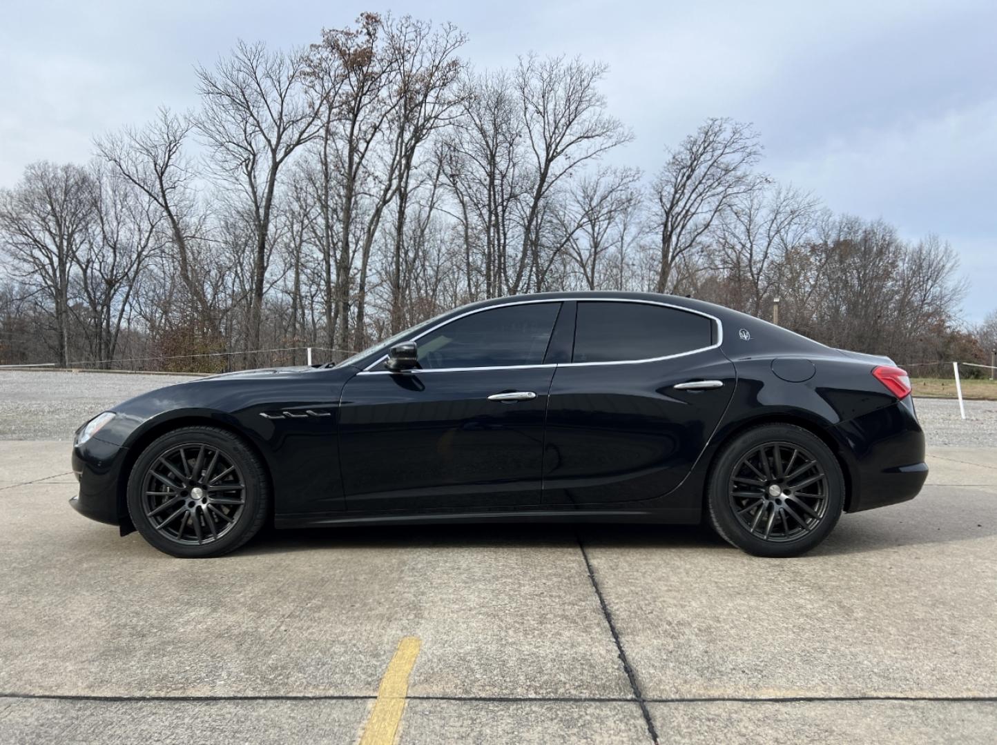 2019 BLACK MASERATI GHIBLI SQ4 (ZAM57YTA0K1) with an 3.0L engine, Automatic transmission, located at 2990 Old Orchard Rd., Jackson, MO, 63755, 37.354214, -89.612106 - Photo#10