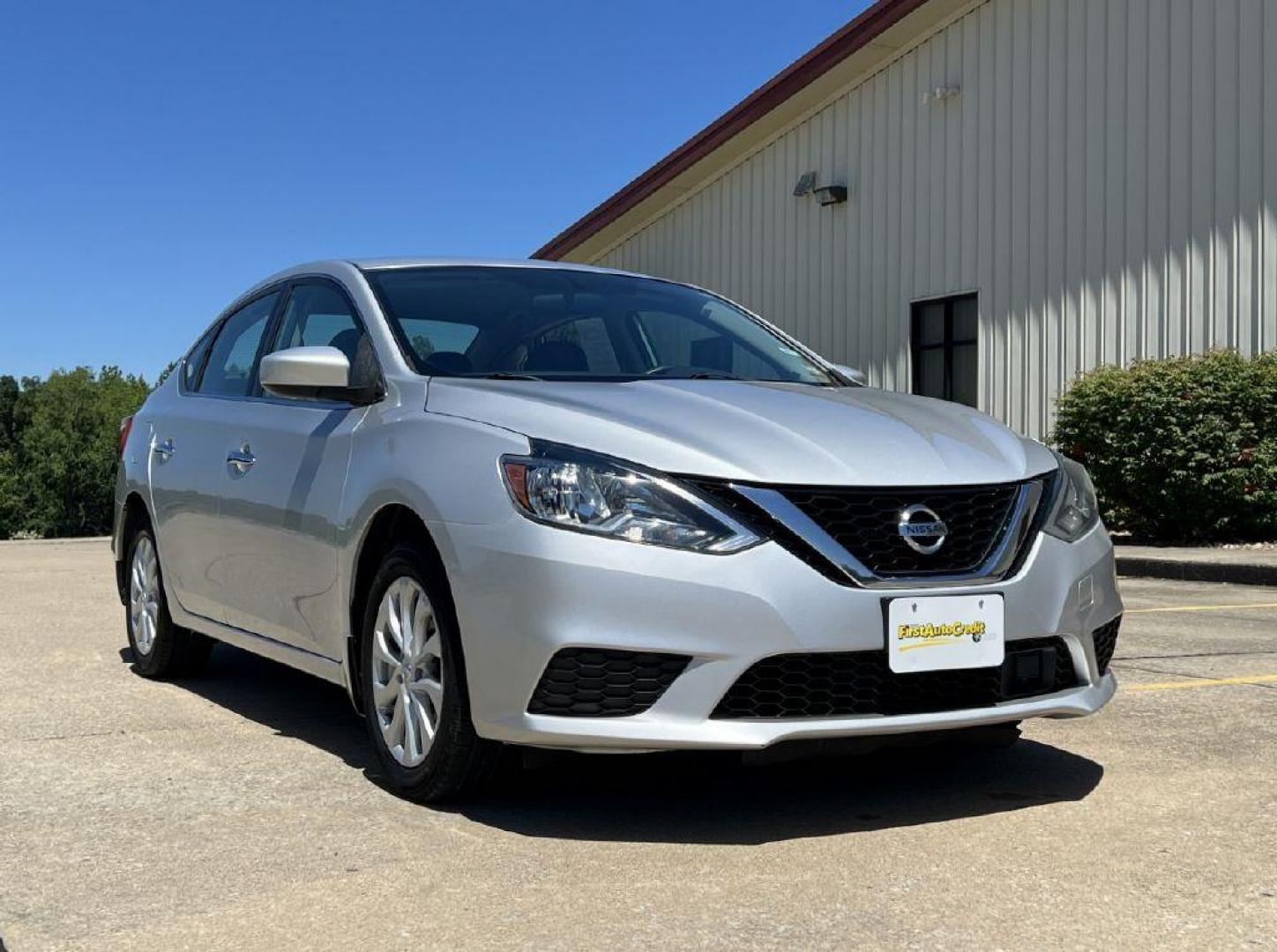 2019 SILVER /Black NISSAN SENTRA SV (3N1AB7AP5KL) with an 1.8L engine, Continuously Variable transmission, located at 2990 Old Orchard Rd., Jackson, MO, 63755, 37.354214, -89.612106 - Photo#0