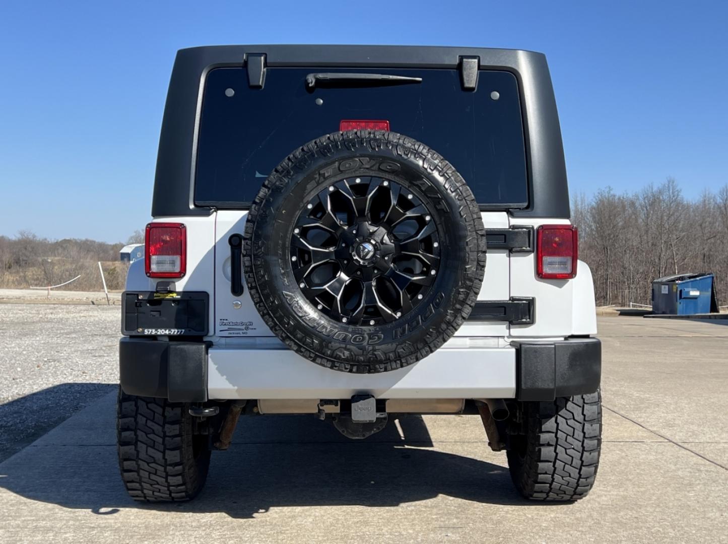 2017 WHITE /Black Leather Jeep Wrangler Unlimited Sahara 4WD (1C4BJWEG0HL) with an 3.6L V6 engine, Automatic transmission, located at 2990 Old Orchard Rd., Jackson, MO, 63755, 37.354214, -89.612106 - 2017 Jeep Wrangler Unlimited Sahara 104xxx miles 4x4 3.6L V6 Automatic Leather Navigation Heated Seats Cruise Bluetooth Remote Start Power Windows/Locks/Mirrors We have financing available and we accept trades! Fill out a credit application on our website or come by today! If you have a - Photo#11