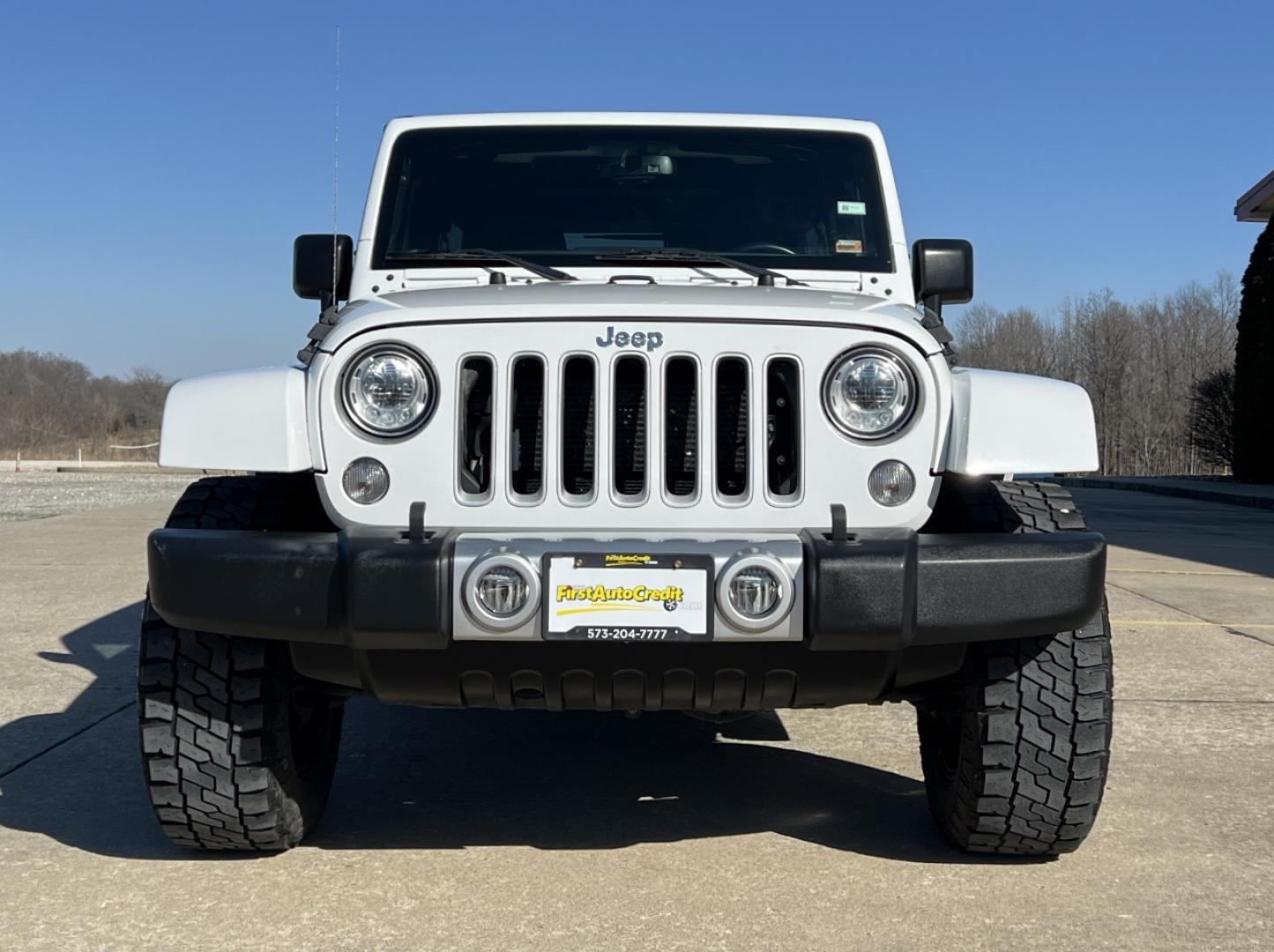 2017 WHITE /Black Leather Jeep Wrangler Unlimited Sahara 4WD (1C4BJWEG0HL) with an 3.6L V6 engine, Automatic transmission, located at 2990 Old Orchard Rd., Jackson, MO, 63755, 37.354214, -89.612106 - 2017 Jeep Wrangler Unlimited Sahara 104xxx miles 4x4 3.6L V6 Automatic Leather Navigation Heated Seats Cruise Bluetooth Remote Start Power Windows/Locks/Mirrors We have financing available and we accept trades! Fill out a credit application on our website or come by today! If you have a - Photo#12