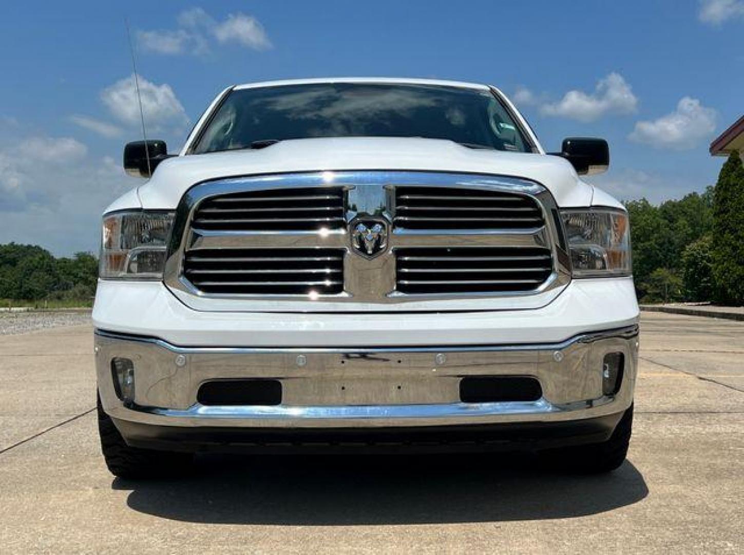 2017 WHITE /Gray RAM 1500 BIG HORN (1C6RR7LG4HS) with an 3.6L engine, Automatic transmission, located at 2990 Old Orchard Rd., Jackson, MO, 63755, 37.354214, -89.612106 - Photo#12