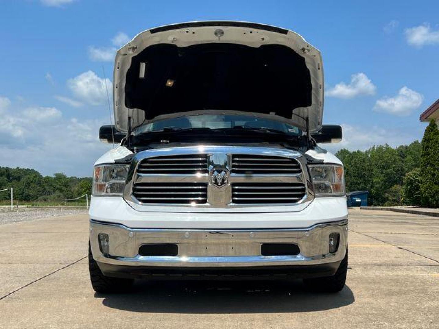 2017 WHITE /Gray RAM 1500 BIG HORN (1C6RR7LG4HS) with an 3.6L engine, Automatic transmission, located at 2990 Old Orchard Rd., Jackson, MO, 63755, 37.354214, -89.612106 - Photo#36